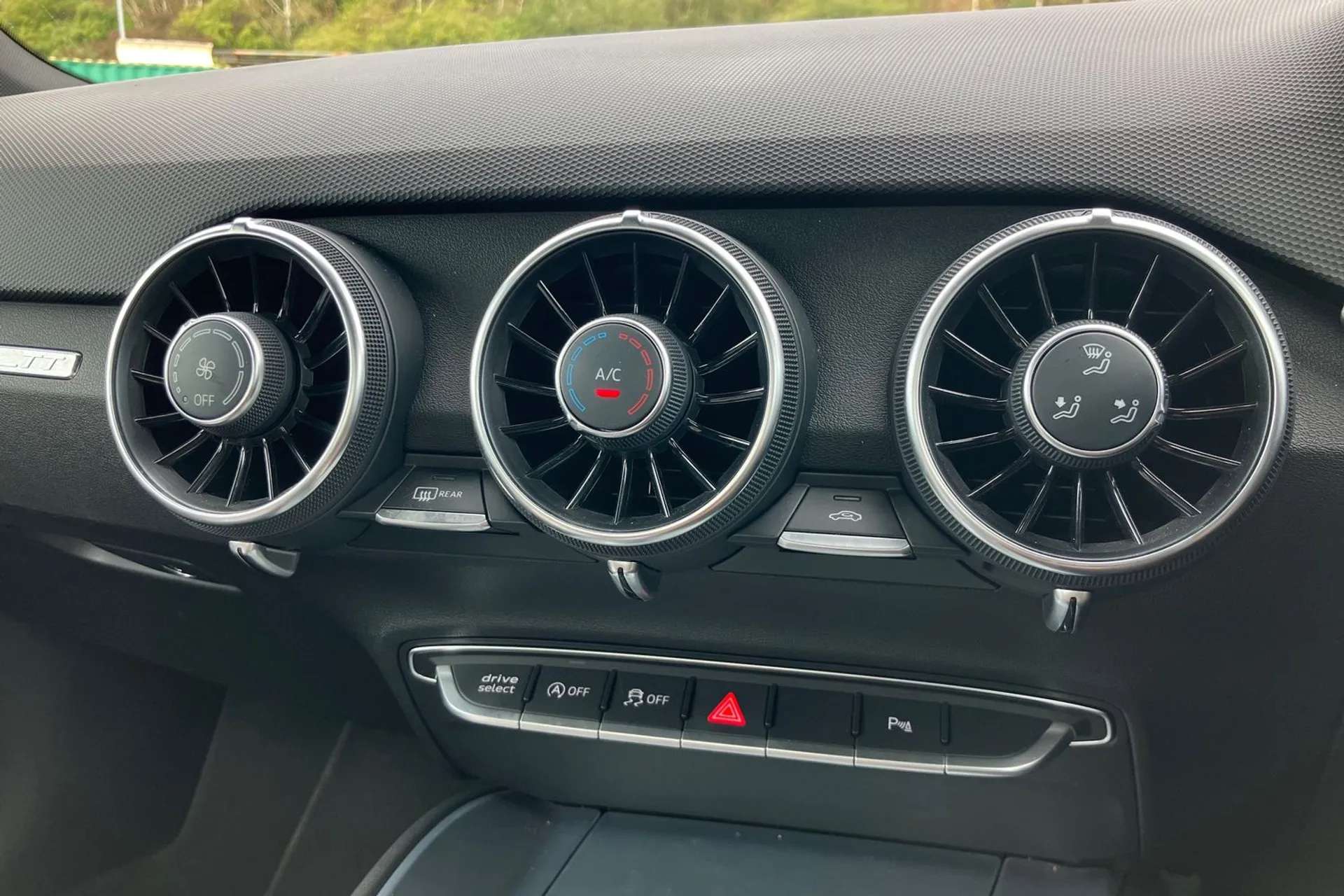 2019 AUDI TT 2019 AUDI TT