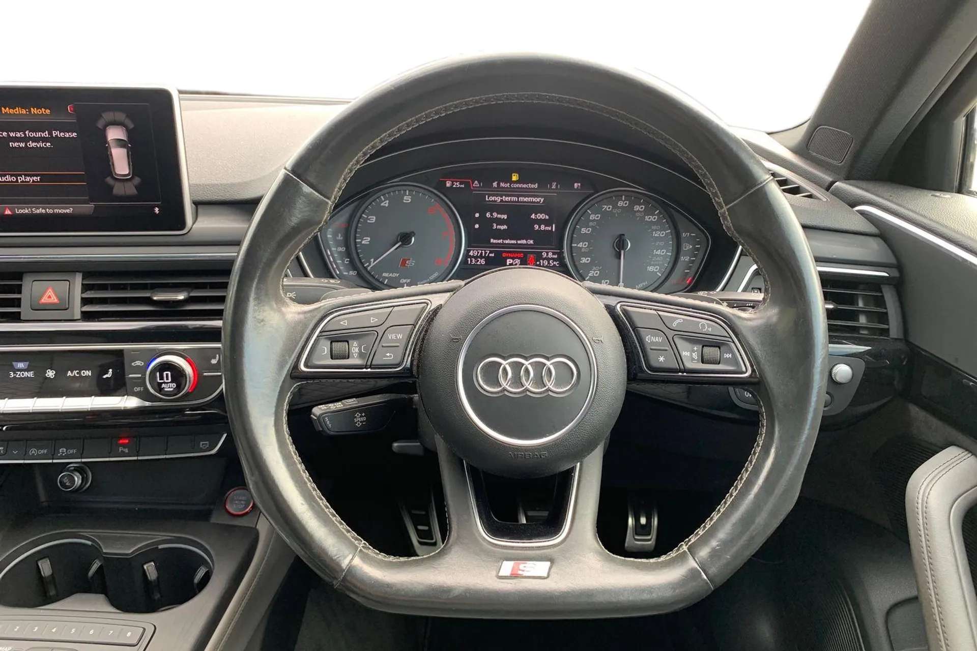 2017 AUDI A4 2017 AUDI A4