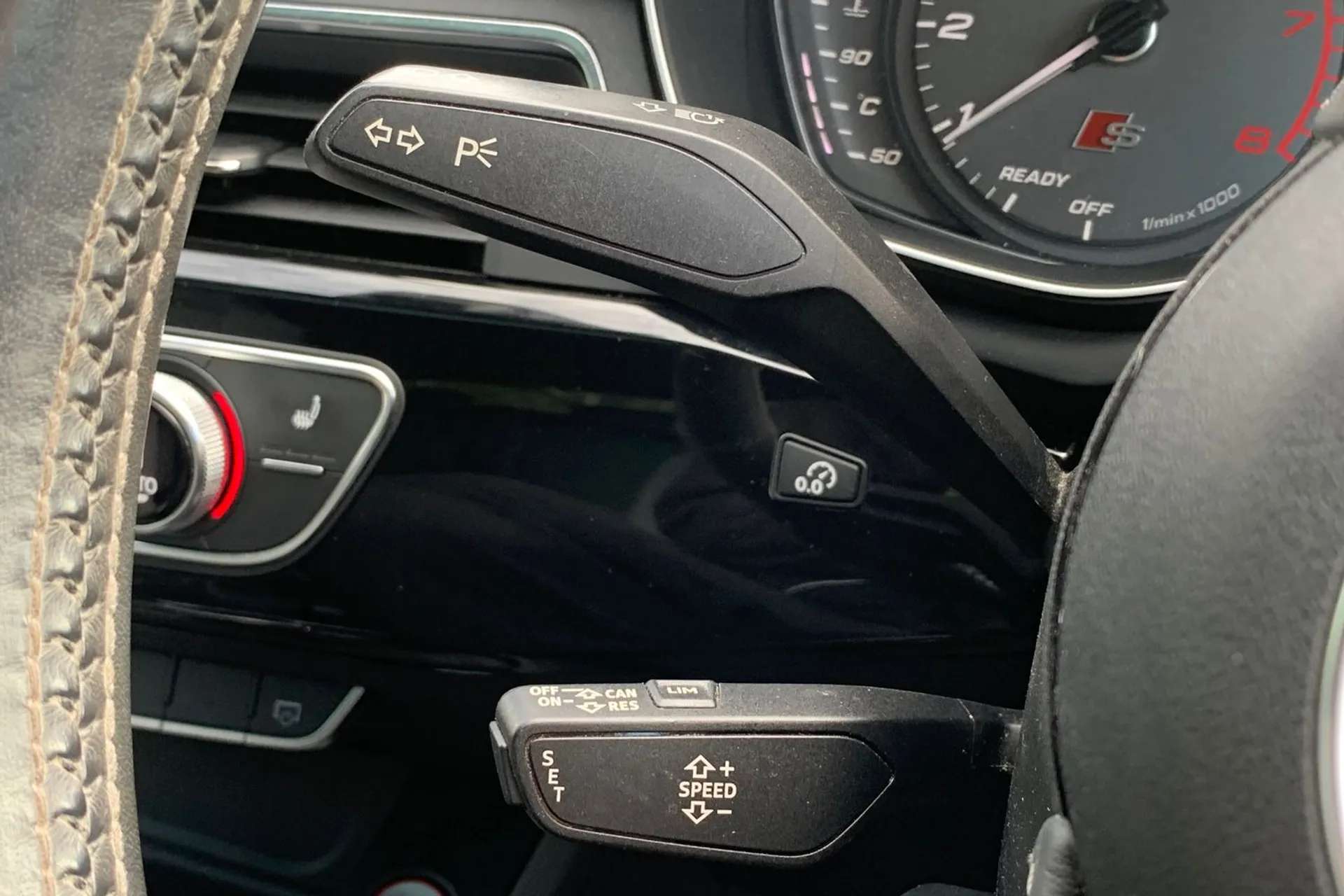 2017 AUDI A4 2017 AUDI A4