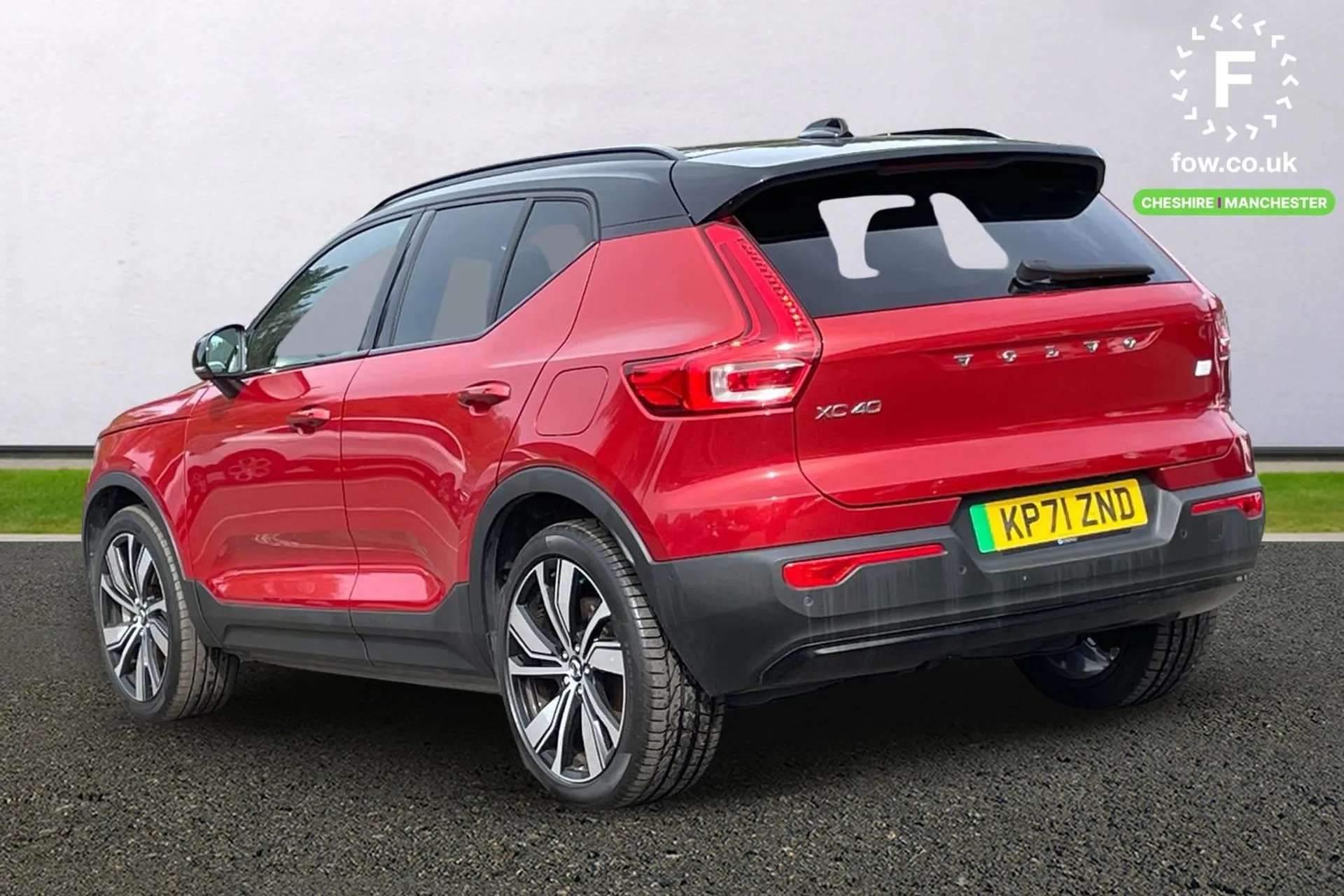 A 2021 VOLVO XC40 300kW Recharge Twin Pro 78kWh 5dr AWD Auto [ Premium Sound by Harman Kardon, Rear park assist camera, Driver assistance (pilot assist and adaptive cru A 2021 VOLVO XC40 300kW Recharge Twin Pro 78kWh 5dr AWD Auto [ Premium Sound by Harman Kardon, Rear park assist camera, Driver assistance (pilot assist and adaptive cru