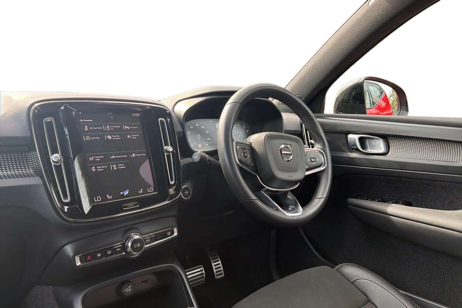 2022 VOLVO XC40 2022 VOLVO XC40