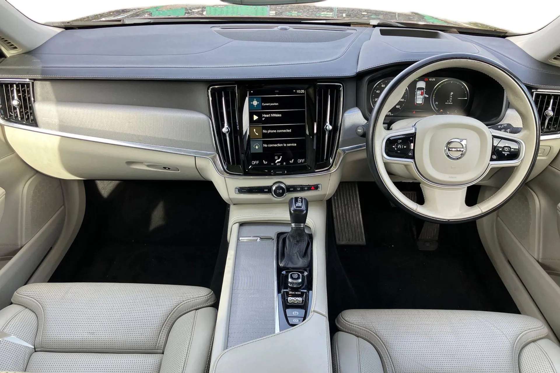2019 VOLVO V90 2019 VOLVO V90