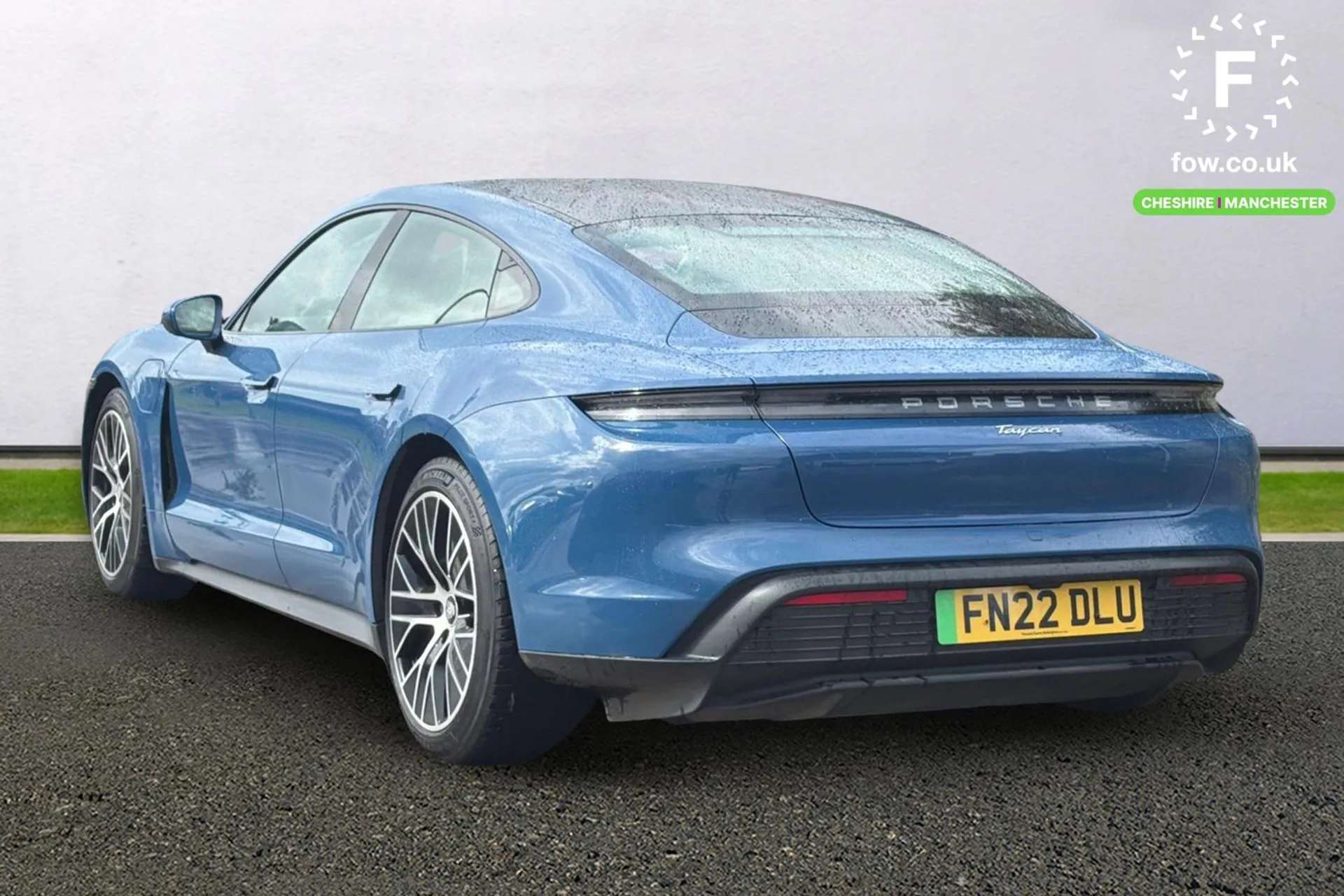 2022 PORSCHE TAYCAN 2022 PORSCHE TAYCAN