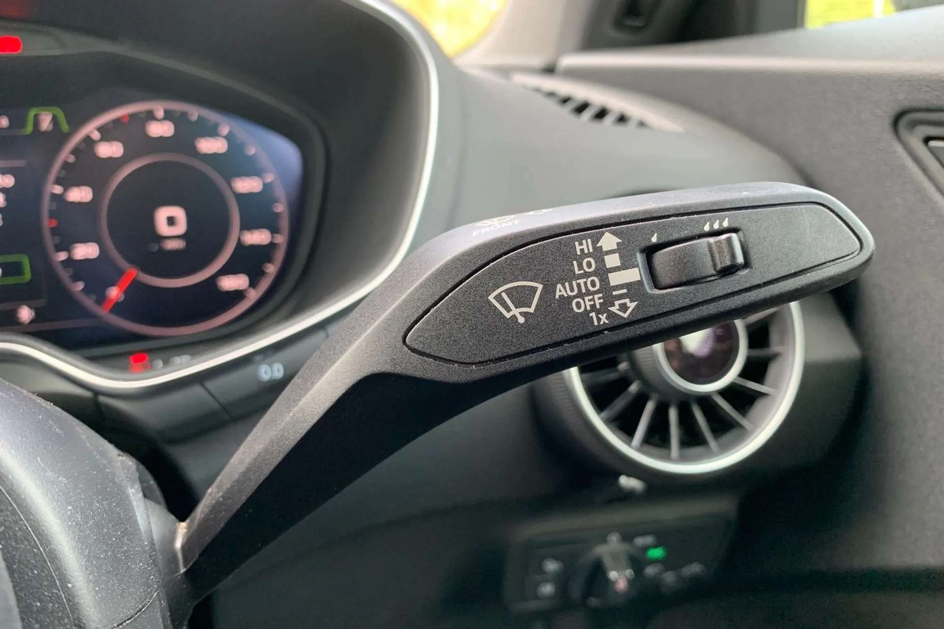 2023 AUDI TT 2023 AUDI TT