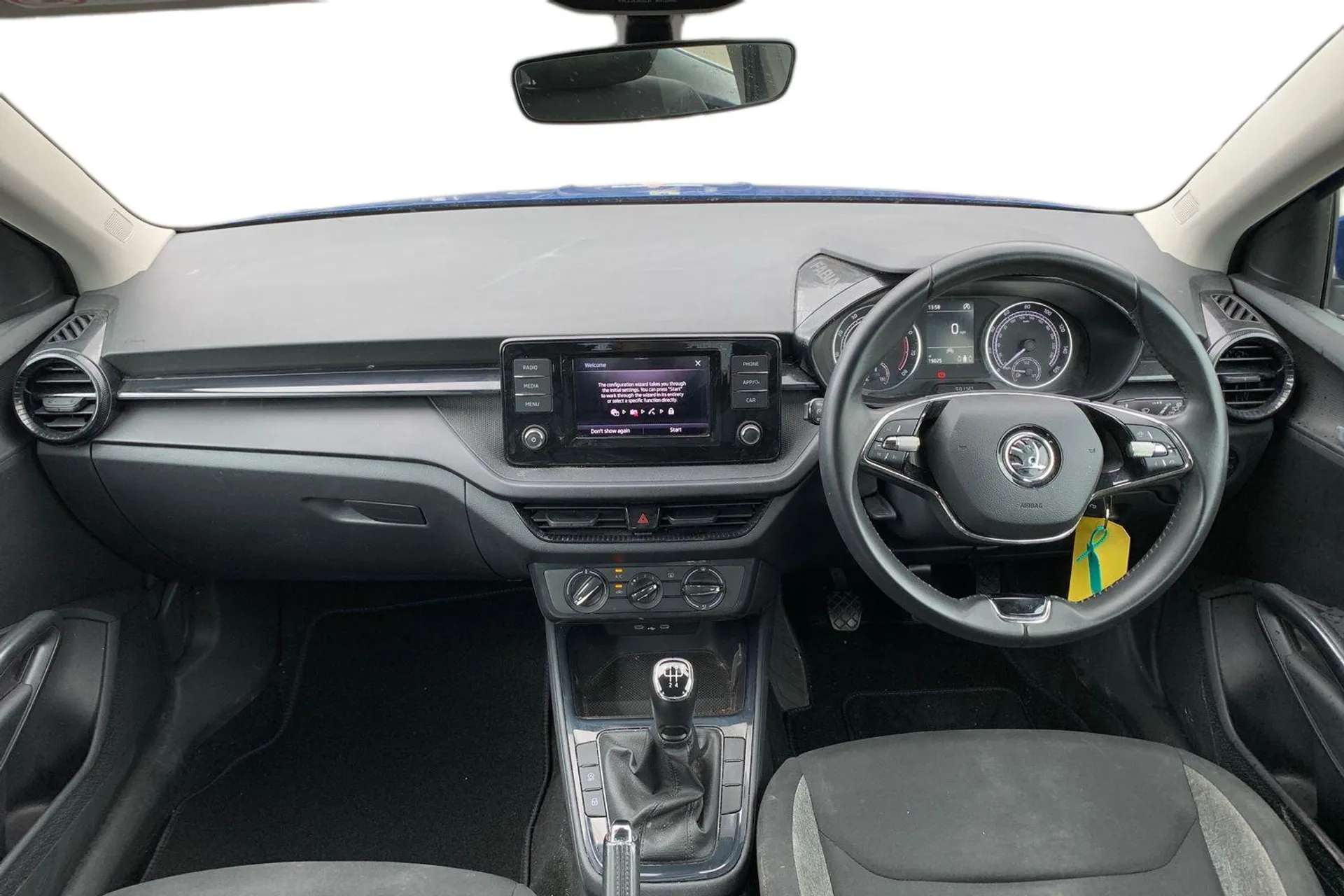 A 2023 SKODA FABIA 1.0 TSI SE Comfort 5dr [ Radio Swing with 6.5" colour display, LED daytime running lights with coming and leaving home feature, Auxiliary socket for e A 2023 SKODA FABIA 1.0 TSI SE Comfort 5dr [ Radio Swing with 6.5" colour display, LED daytime running lights with coming and leaving home feature, Auxiliary socket for e