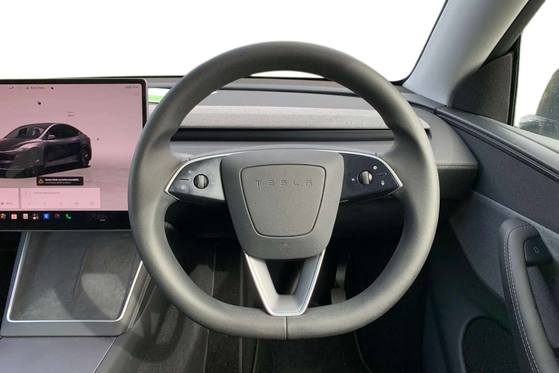 2025 TESLA MODEL Y 2025 TESLA MODEL Y