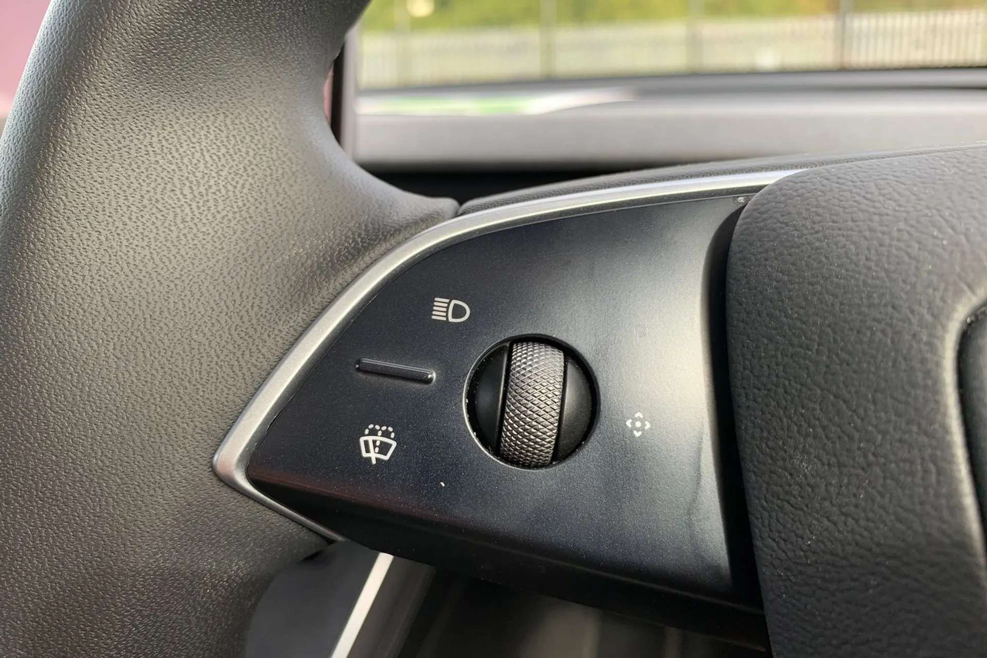2025 TESLA MODEL Y 2025 TESLA MODEL Y
