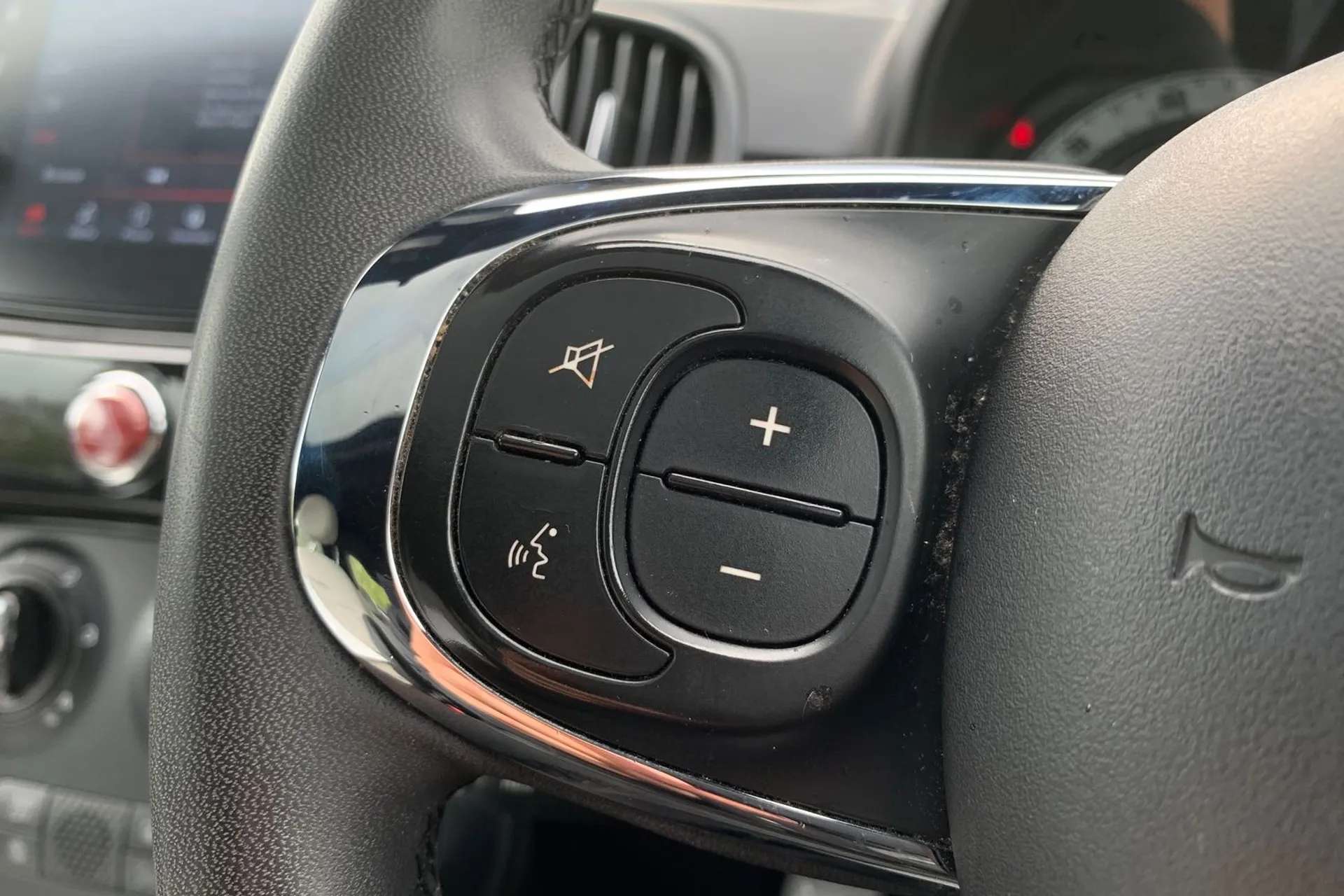 2023 FIAT 500 2023 FIAT 500