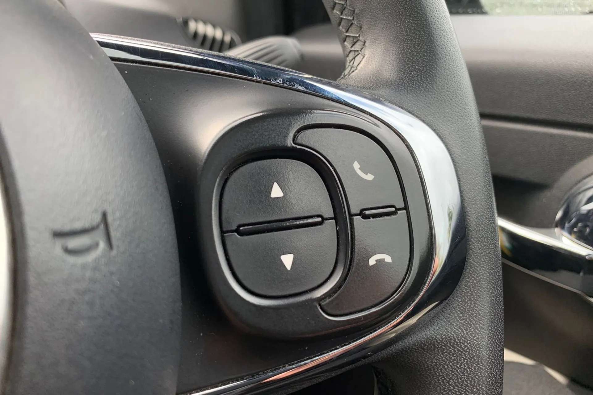 2023 FIAT 500 2023 FIAT 500