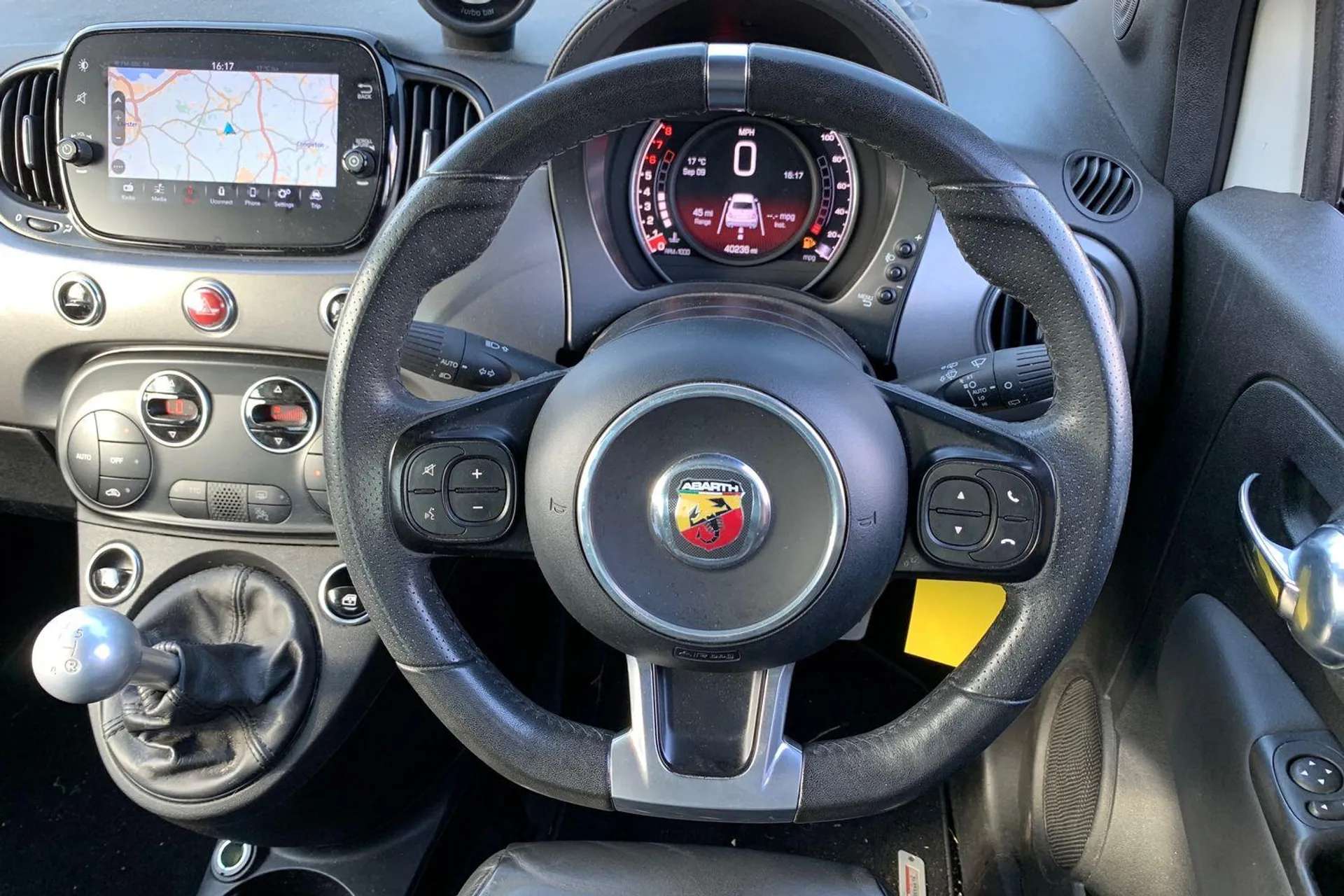 2022 ABARTH 595 2022 ABARTH 595