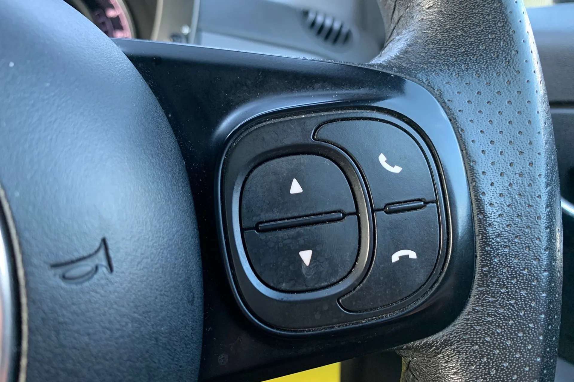 2022 ABARTH 595 2022 ABARTH 595