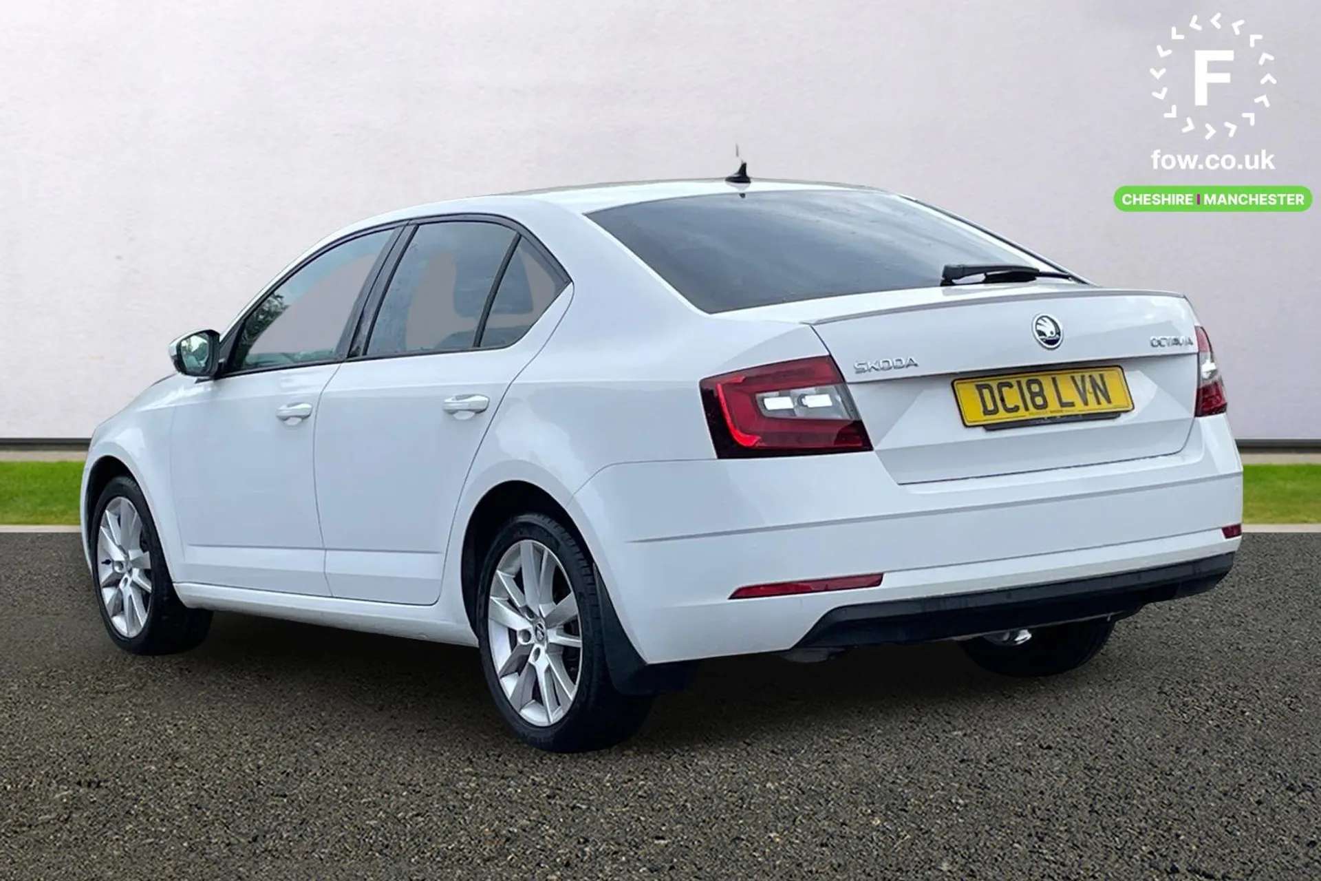A 2018 SKODA OCTAVIA 1.5 TSI SE L 5dr DSG [ Heated front seats , LED rear lights , Bluetooth system , Driver profile selection , Stop/start system , Privacy glass , Tempor A 2018 SKODA OCTAVIA 1.5 TSI SE L 5dr DSG [ Heated front seats , LED rear lights , Bluetooth system , Driver profile selection , Stop/start system , Privacy glass , Tempor