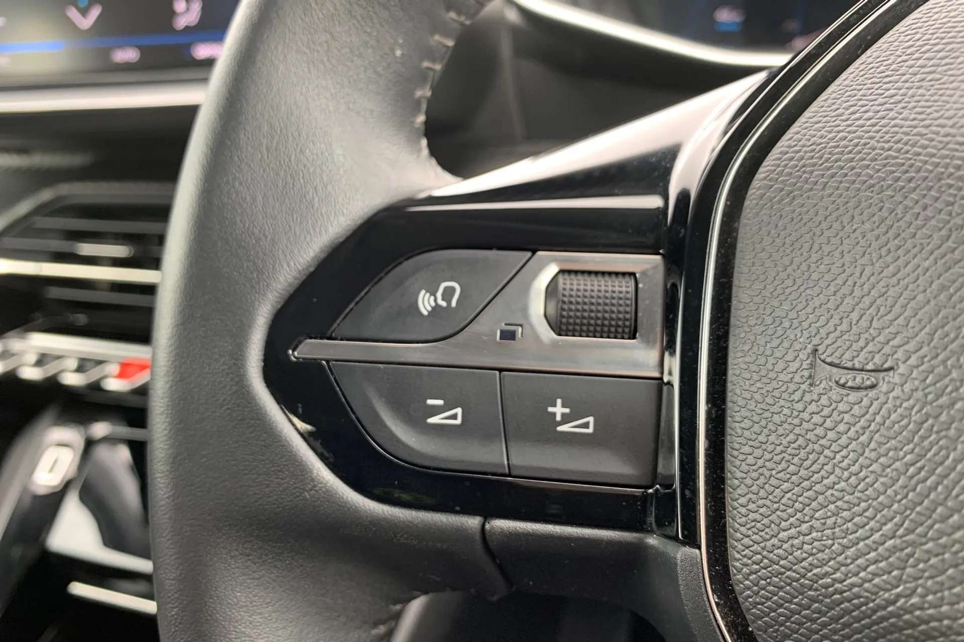 2022 PEUGEOT 208 2022 PEUGEOT 208