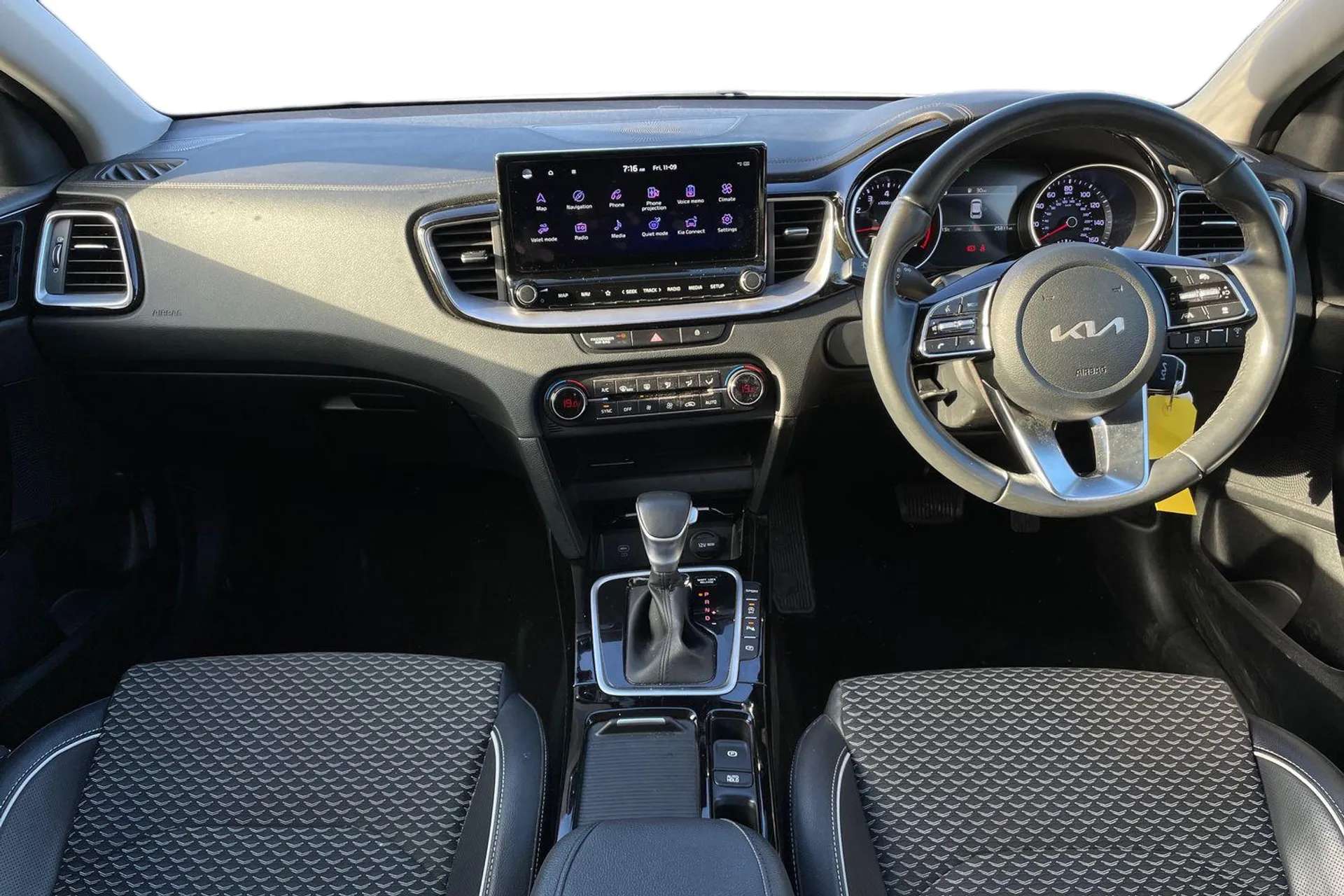 2023 KIA CEED 2023 KIA CEED
