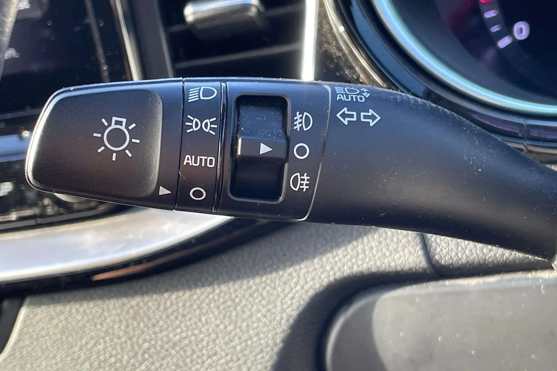 2023 KIA CEED 2023 KIA CEED