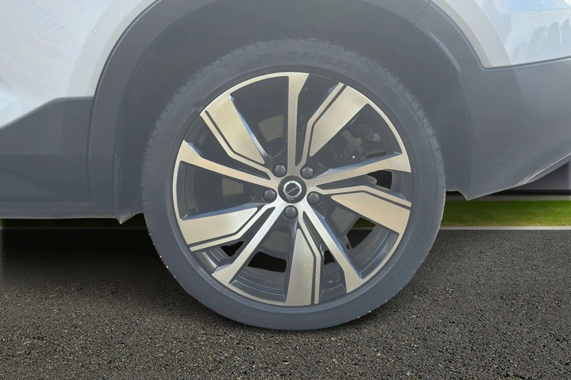 2022 VOLVO XC40 2022 VOLVO XC40