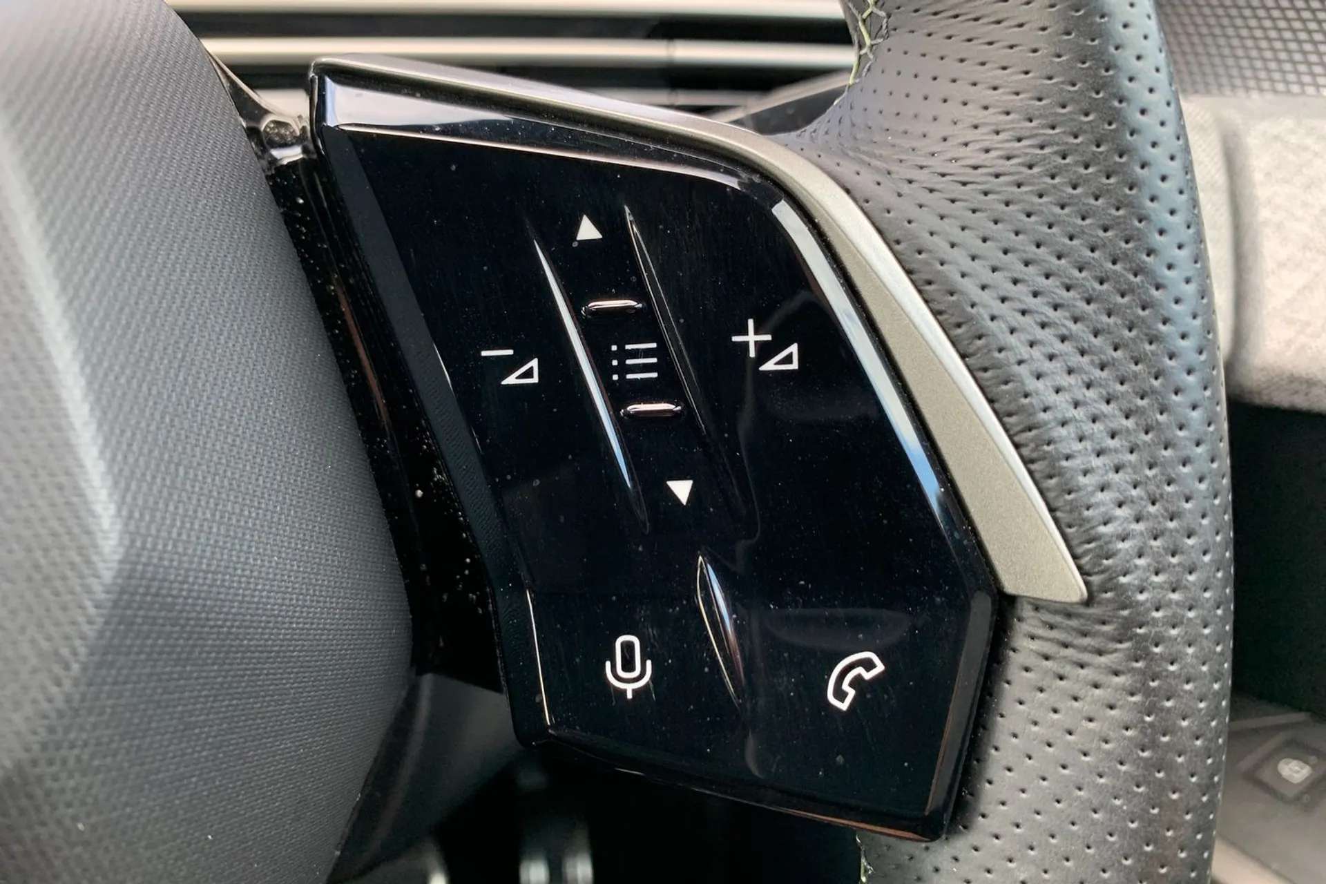 2025 PEUGEOT 3008 2025 PEUGEOT 3008