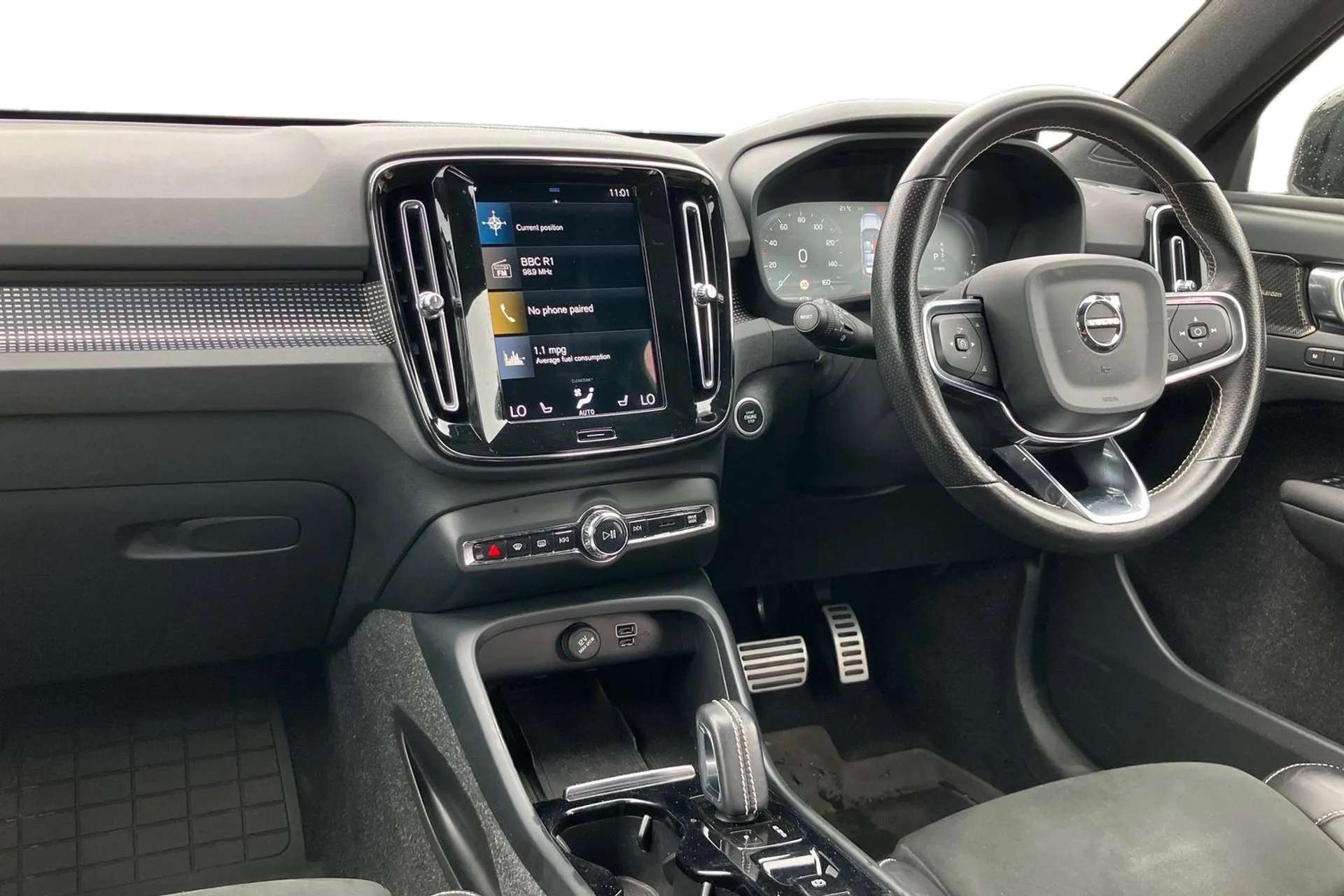 2021 VOLVO XC40 2021 VOLVO XC40