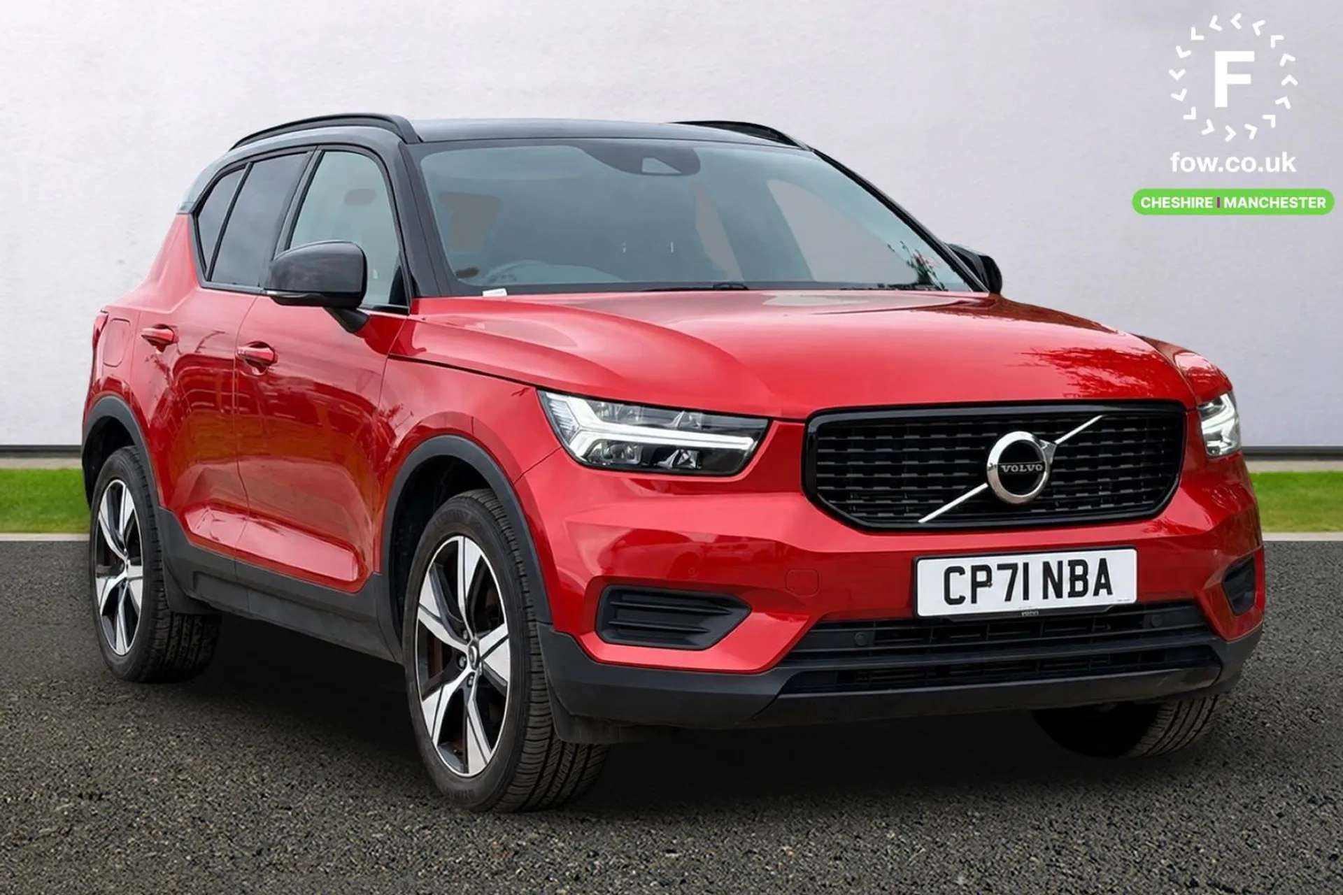 2022 VOLVO XC40 2022 VOLVO XC40