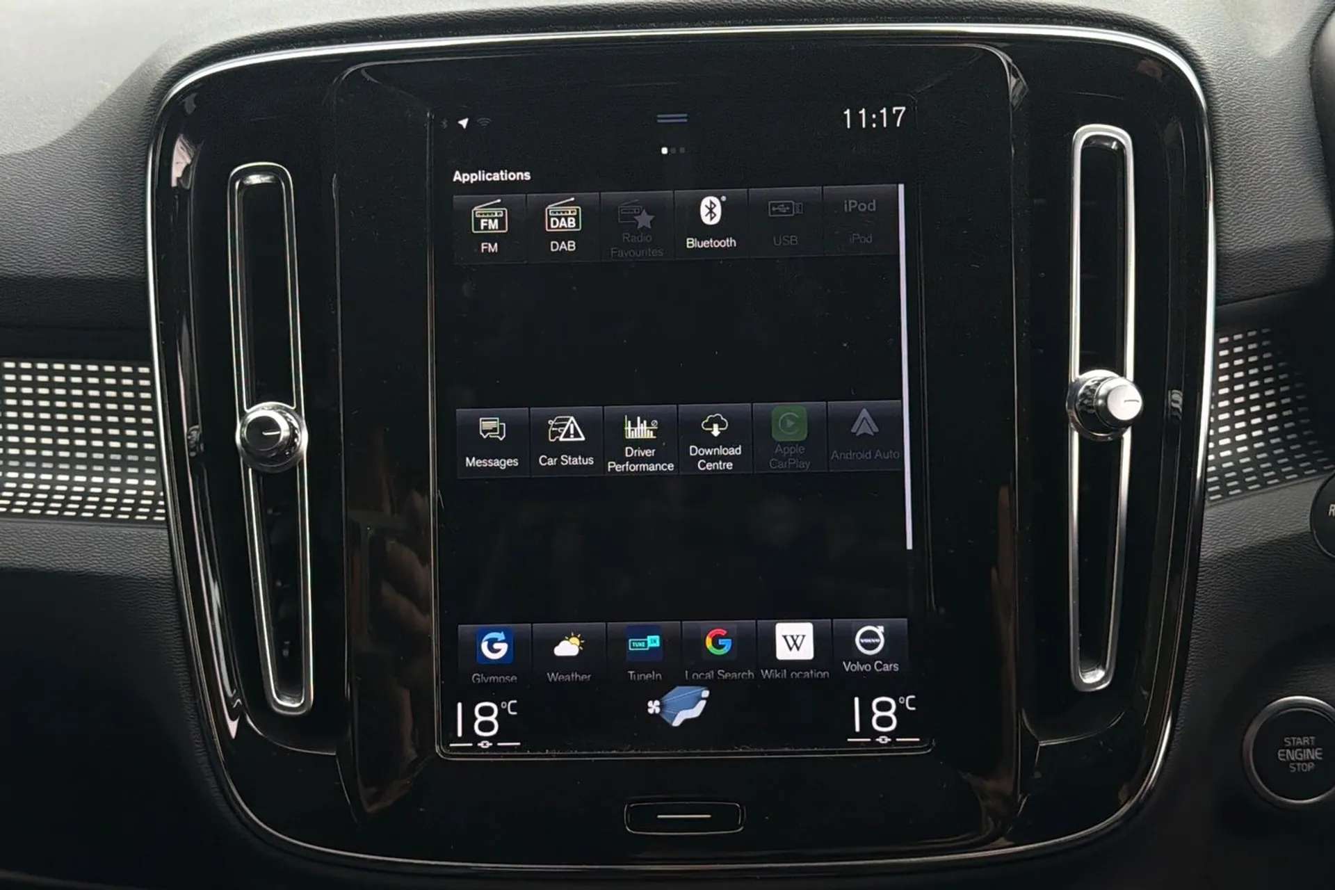 2022 VOLVO XC40 2022 VOLVO XC40