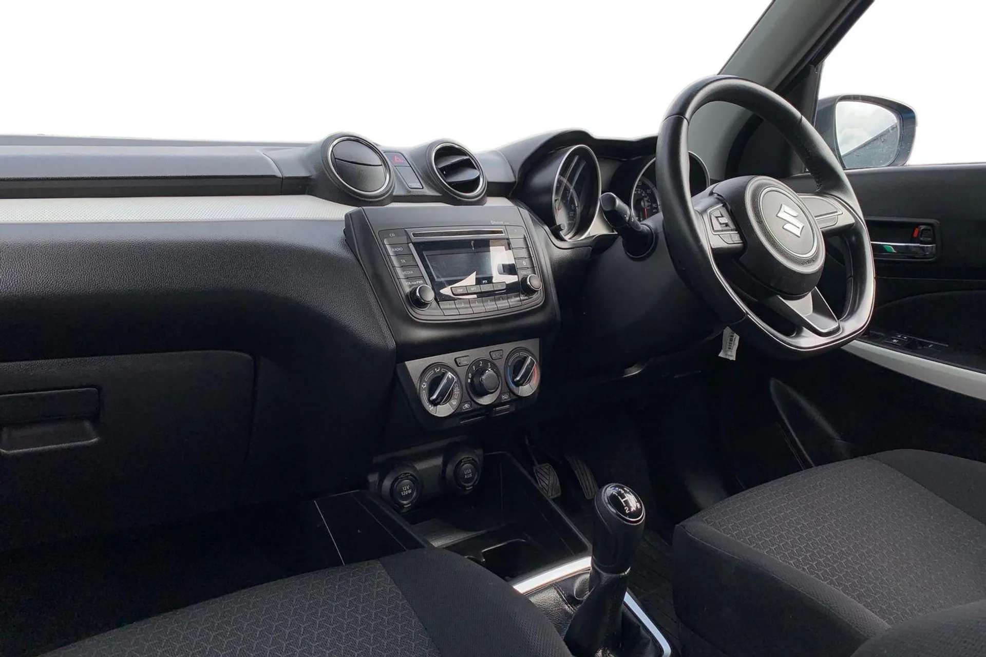2019 SUZUKI SWIFT 2019 SUZUKI SWIFT