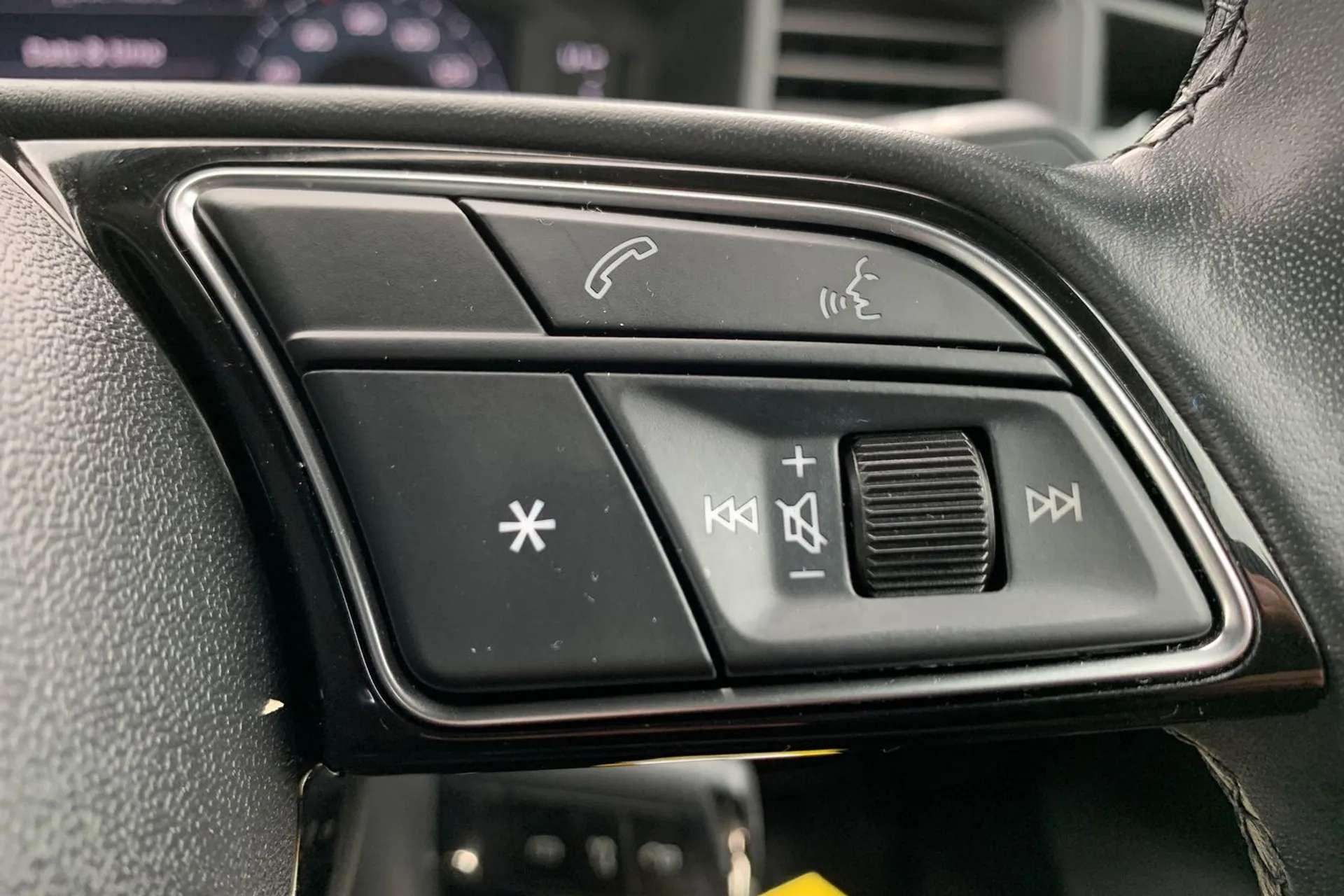 2022 AUDI A1 2022 AUDI A1