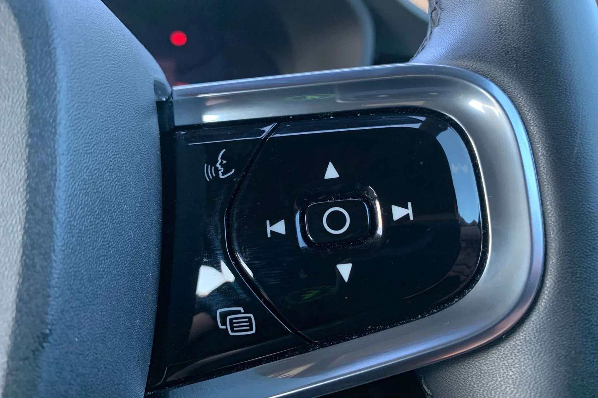2023 POLESTAR 2 2023 POLESTAR 2