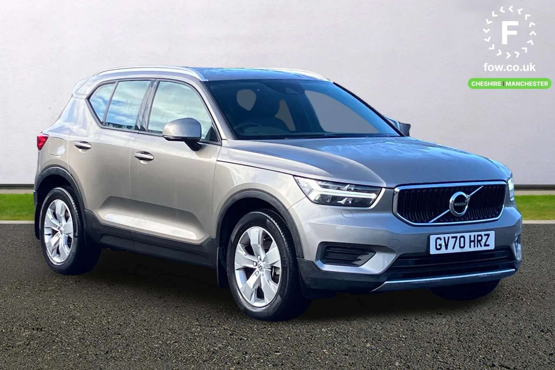 2020 VOLVO XC40 2020 VOLVO XC40