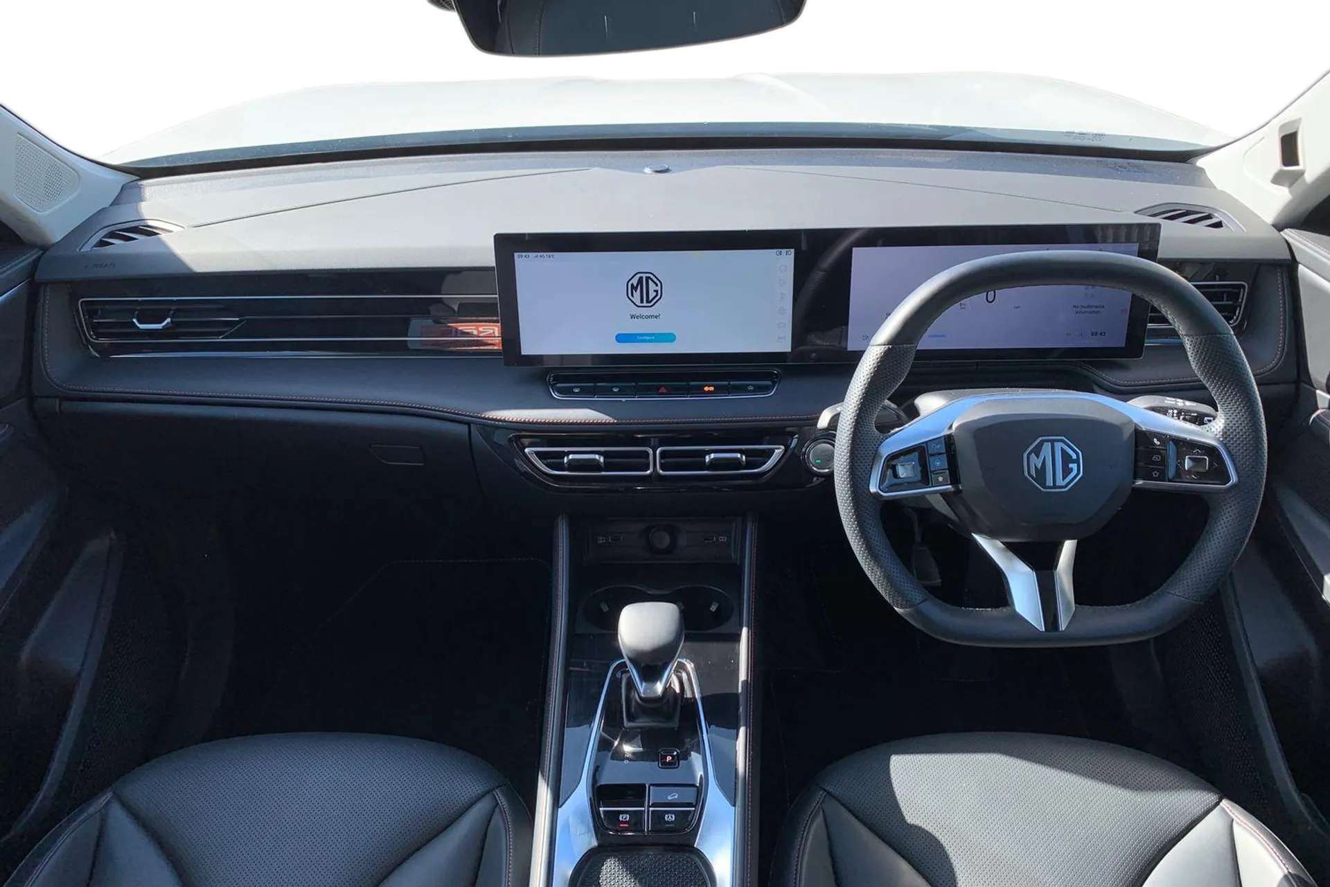 2025 MG MOTOR UK HS 2025 MG MOTOR UK HS