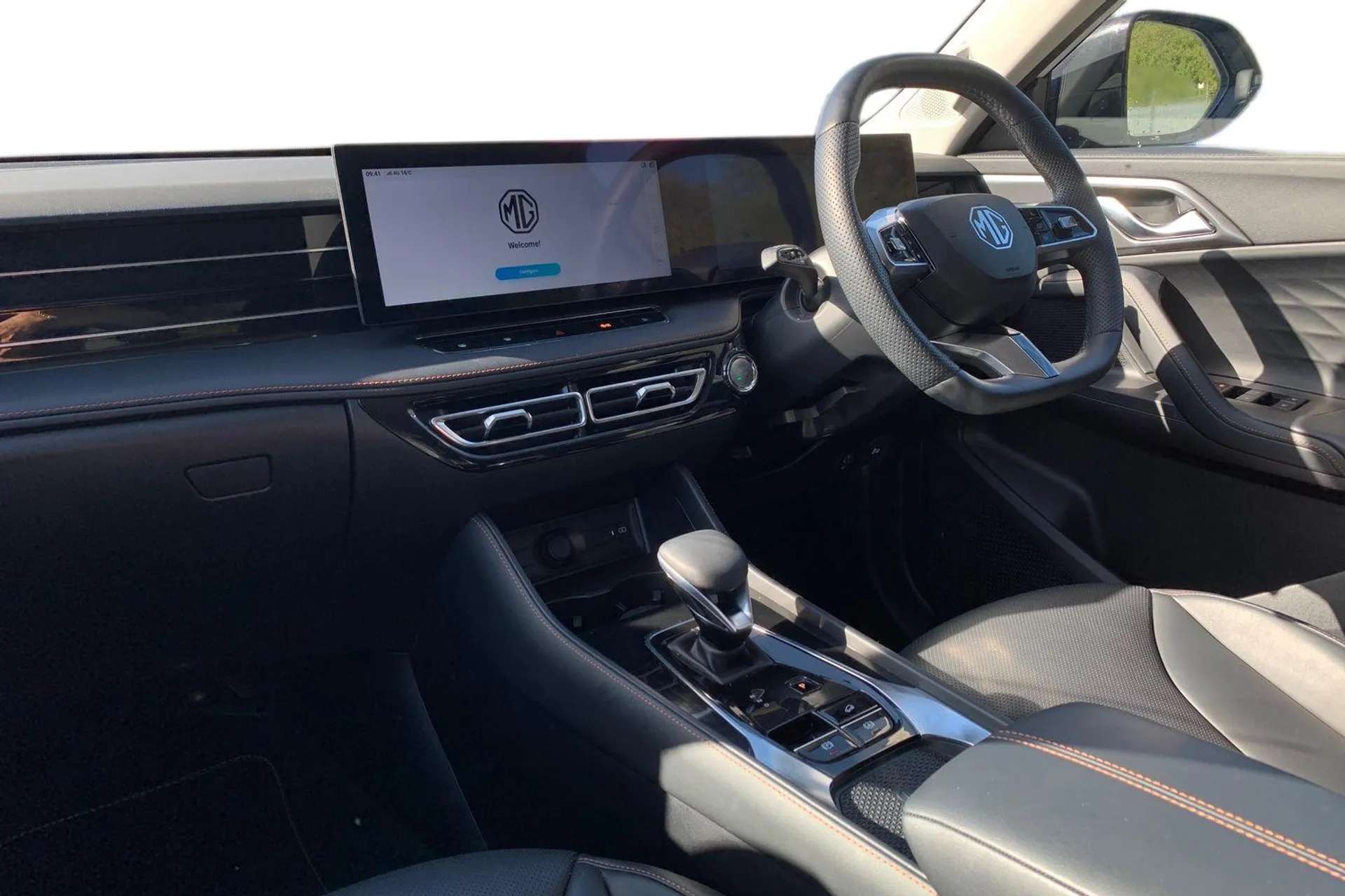 2025 MG MOTOR UK HS 2025 MG MOTOR UK HS