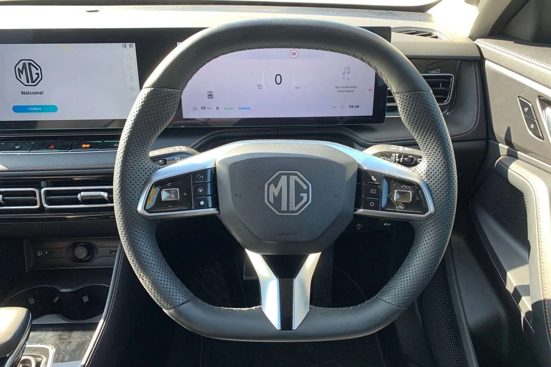 2025 MG MOTOR UK HS 2025 MG MOTOR UK HS