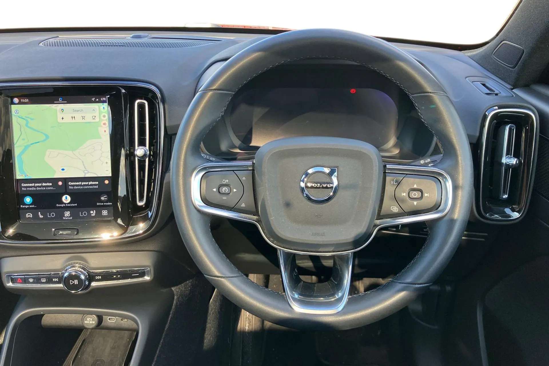 2022 VOLVO C40 2022 VOLVO C40