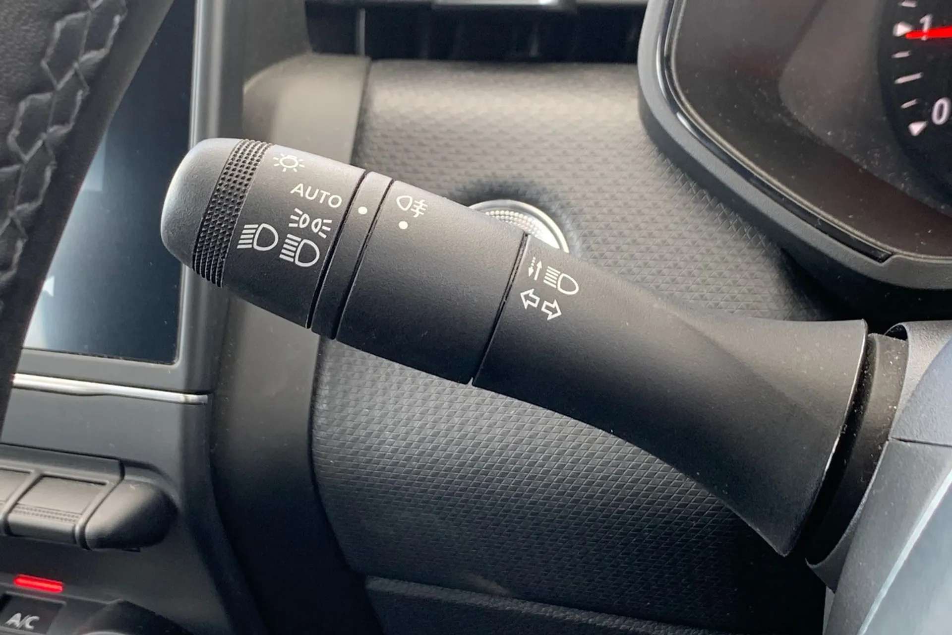 2022 RENAULT CLIO 2022 RENAULT CLIO