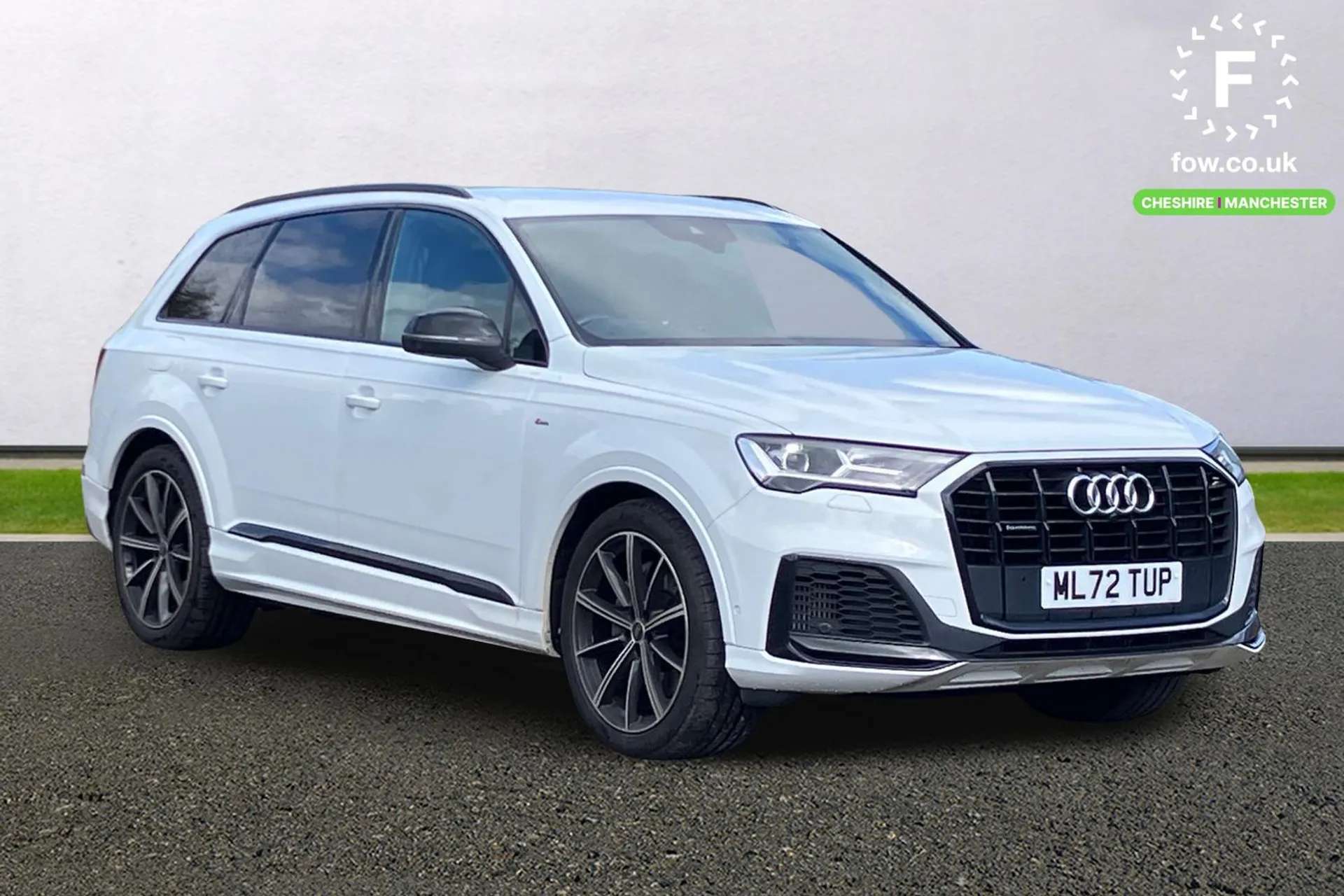 A 2022 AUDI Q7 55 TFSI Quattro Black Edition 5dr Tiptronic [Audi matrix LED headlights with dynamic front and rear indicators, Parking system plus with 360 degree di A 2022 AUDI Q7 55 TFSI Quattro Black Edition 5dr Tiptronic [Audi matrix LED headlights with dynamic front and rear indicators, Parking system plus with 360 degree di