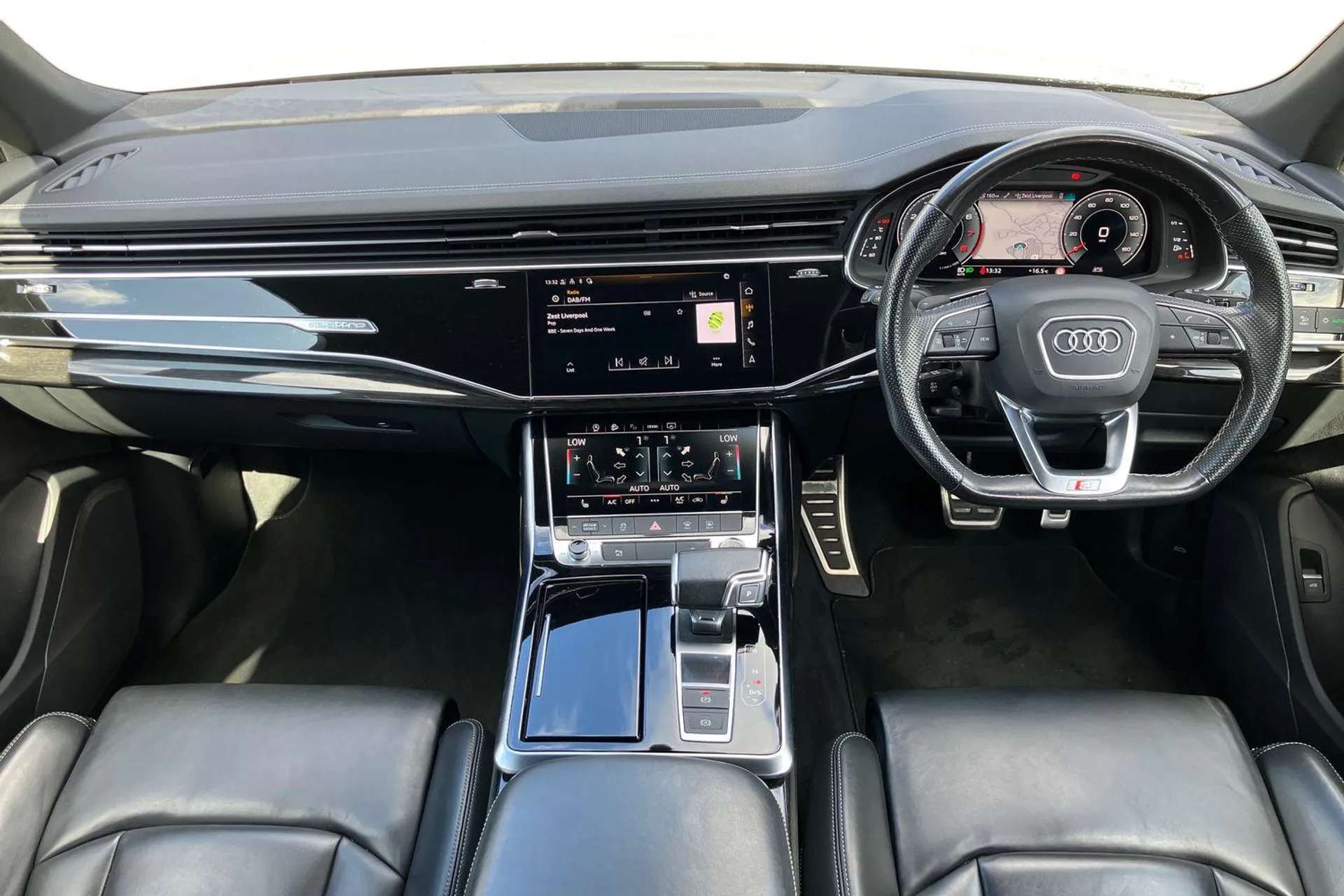 A 2022 AUDI Q7 55 TFSI Quattro Black Edition 5dr Tiptronic [Audi matrix LED headlights with dynamic front and rear indicators, Parking system plus with 360 degree di A 2022 AUDI Q7 55 TFSI Quattro Black Edition 5dr Tiptronic [Audi matrix LED headlights with dynamic front and rear indicators, Parking system plus with 360 degree di
