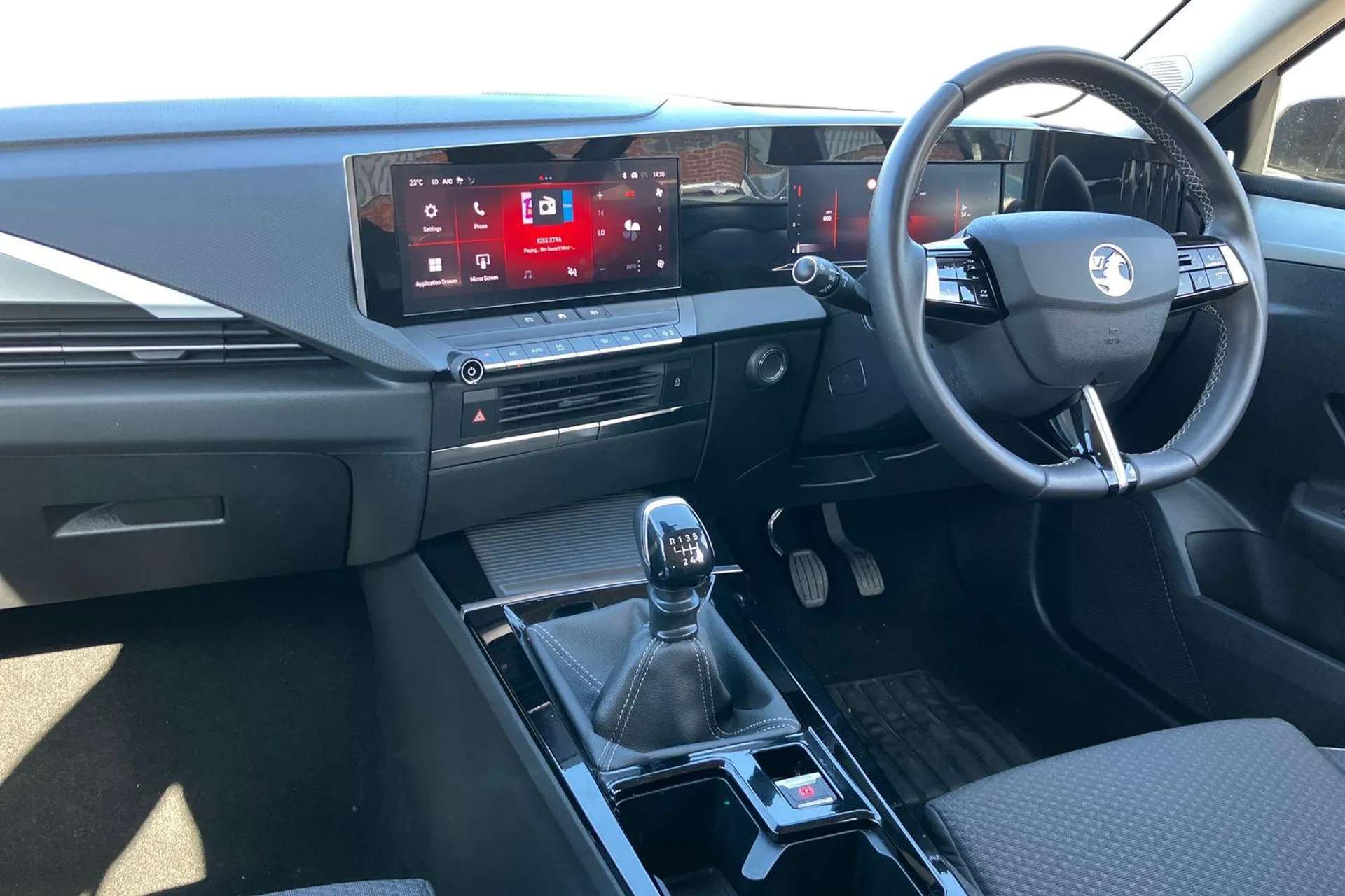A 2023 VAUXHALL ASTRA 1.2 Turbo 130 Design 5dr [ Front camera system , Handsfree calls via steering wheel controls , 16" Silver alloy wheels , Front and rear parking distan A 2023 VAUXHALL ASTRA 1.2 Turbo 130 Design 5dr [ Front camera system , Handsfree calls via steering wheel controls , 16" Silver alloy wheels , Front and rear parking distan