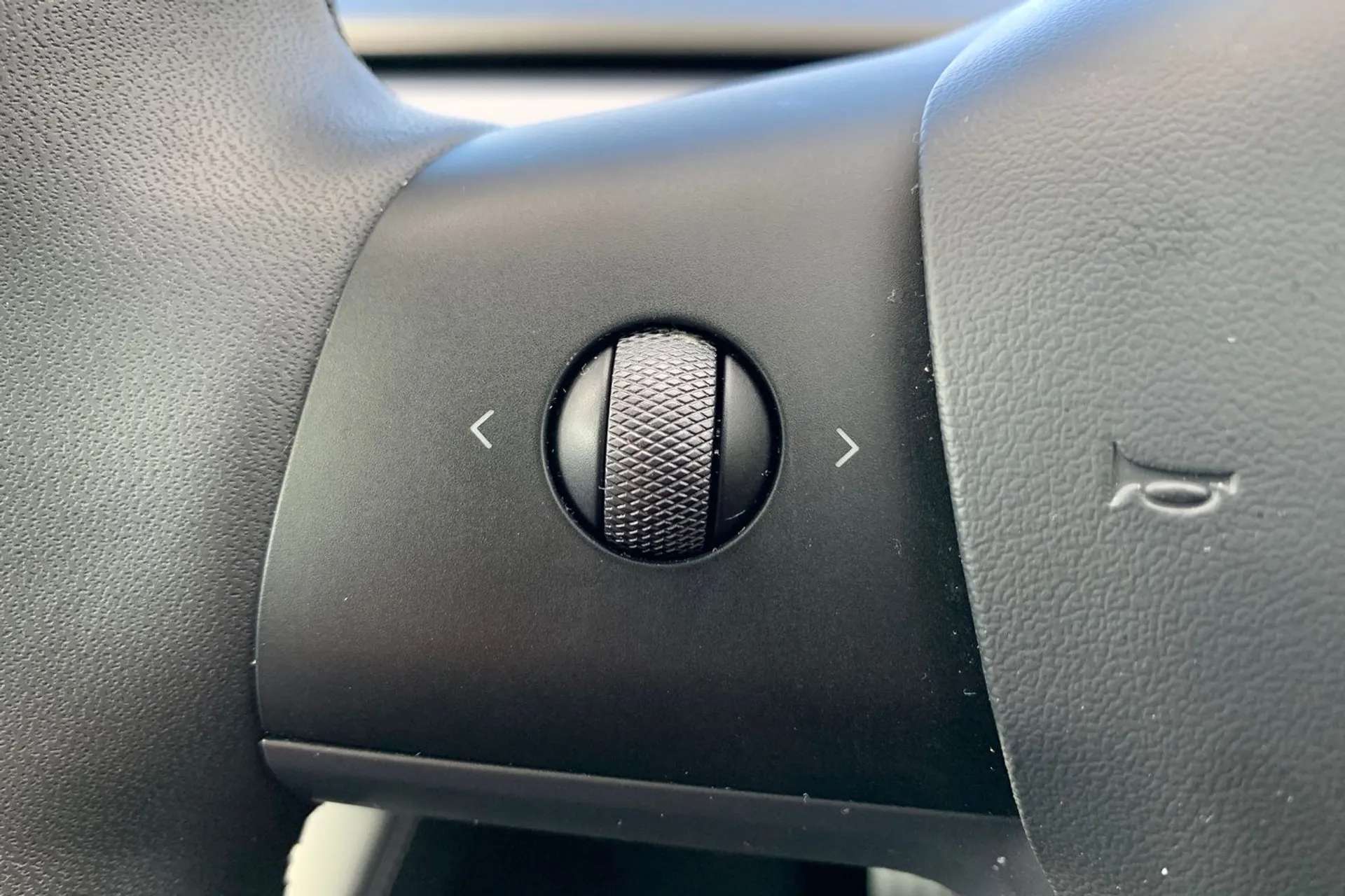 2023 TESLA MODEL Y 2023 TESLA MODEL Y