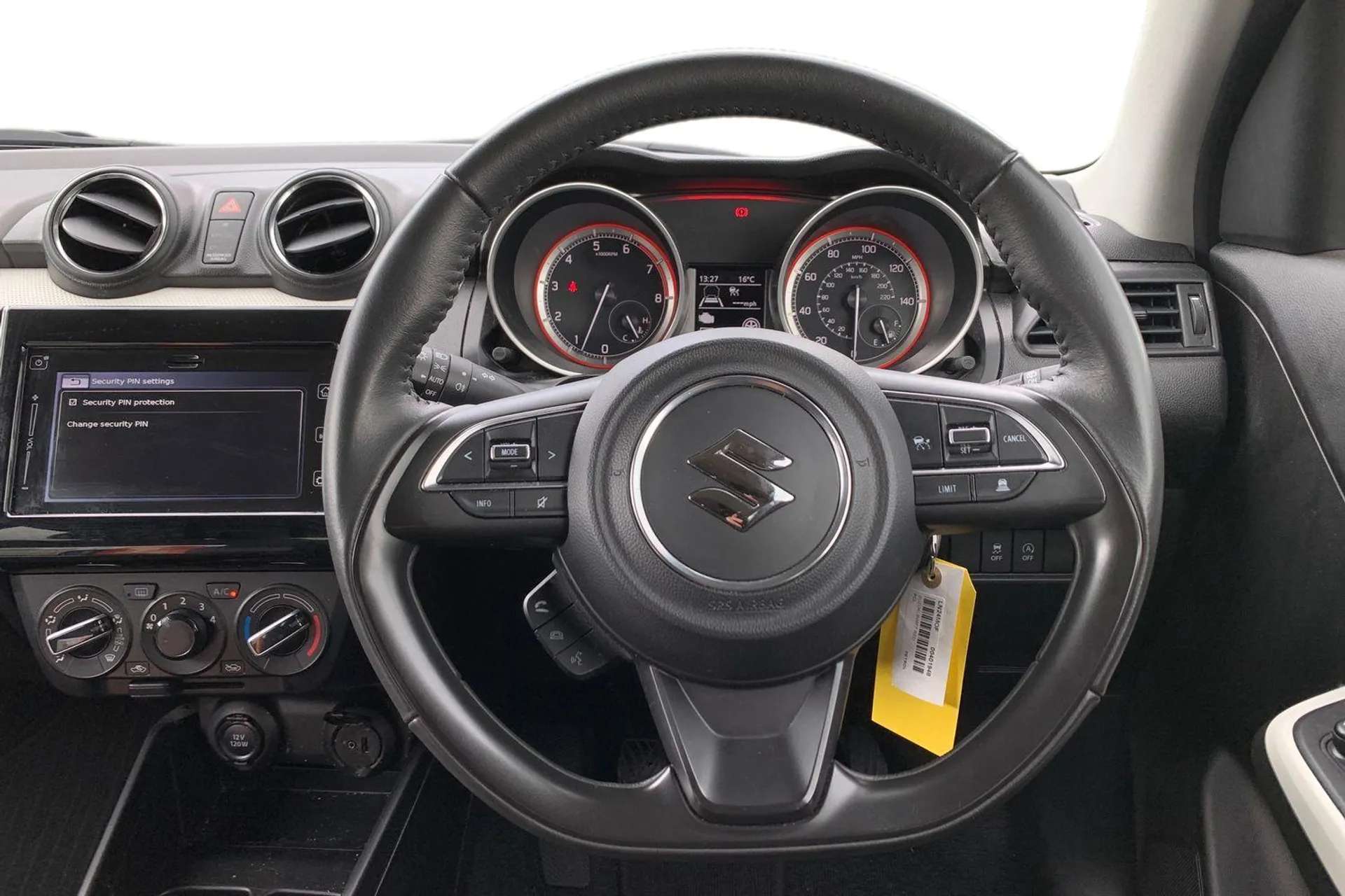 2024 SUZUKI SWIFT 2024 SUZUKI SWIFT