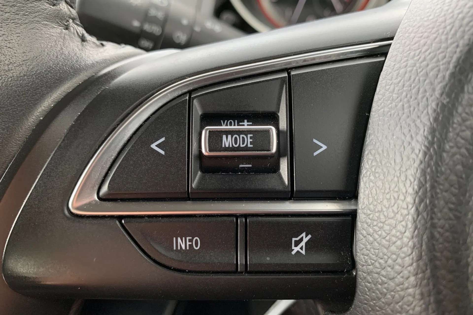 2024 SUZUKI SWIFT 2024 SUZUKI SWIFT