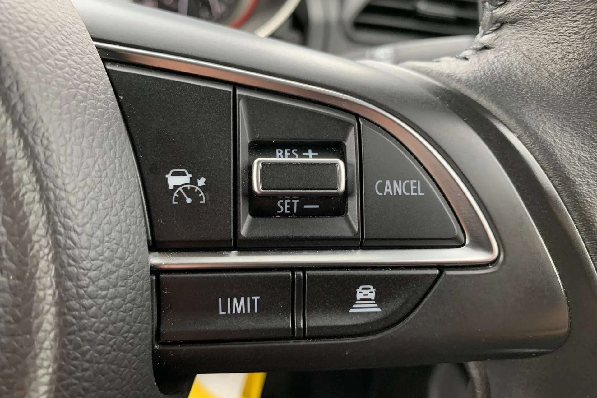 2024 SUZUKI SWIFT 2024 SUZUKI SWIFT