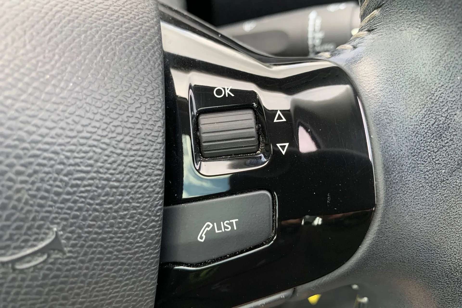 2021 PEUGEOT 308 2021 PEUGEOT 308
