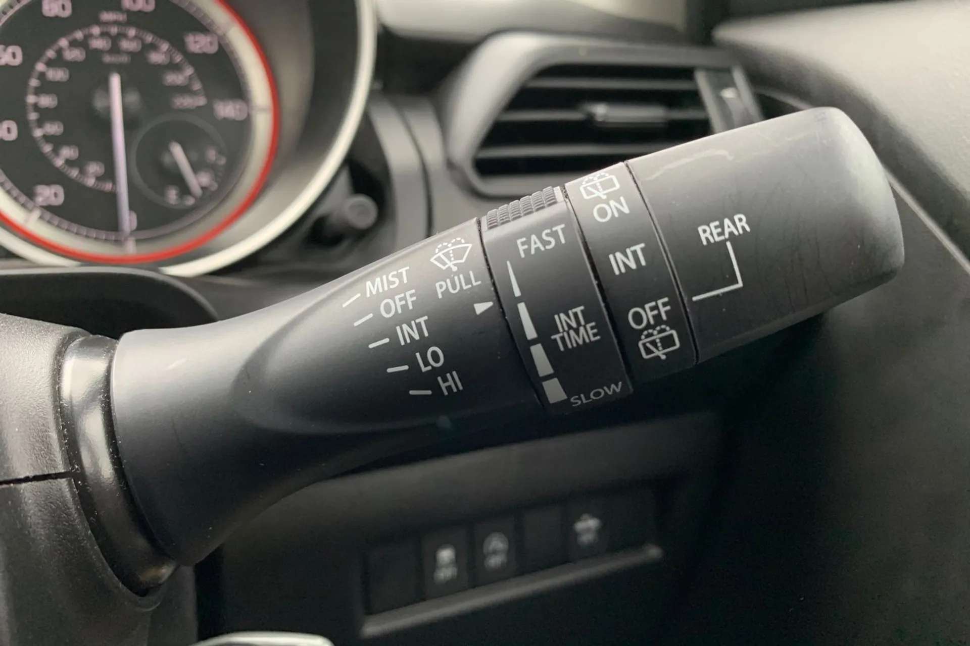 2024 SUZUKI SWIFT 2024 SUZUKI SWIFT