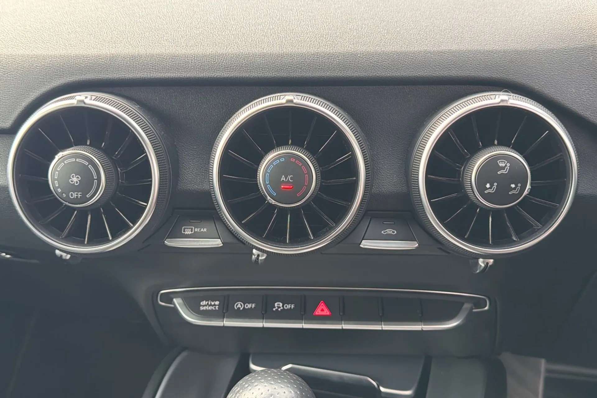 2022 AUDI TT 2022 AUDI TT