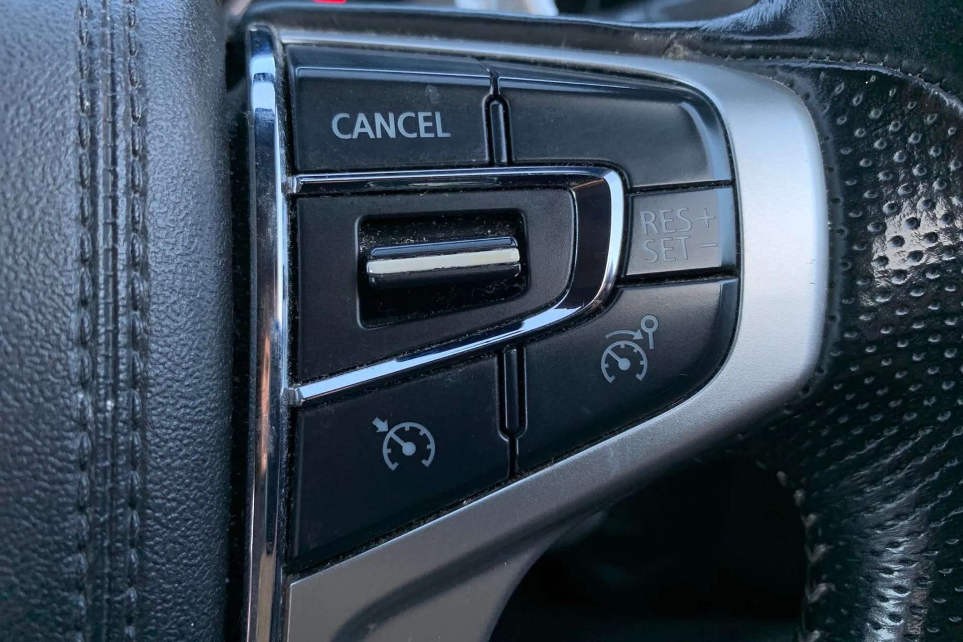 2020 MITSUBISHI OUTLANDER 2020 MITSUBISHI OUTLANDER