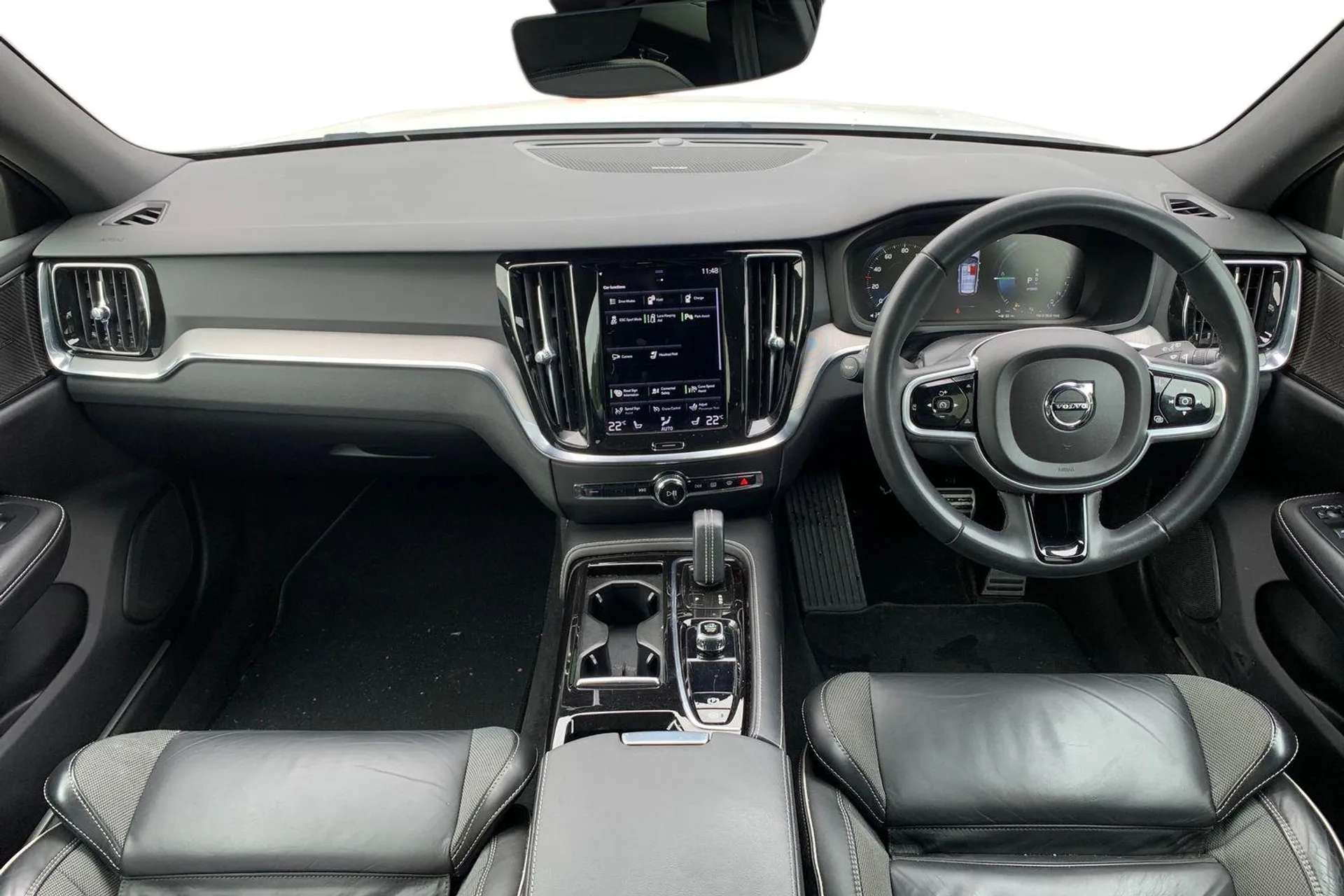 2021 VOLVO V60 2021 VOLVO V60