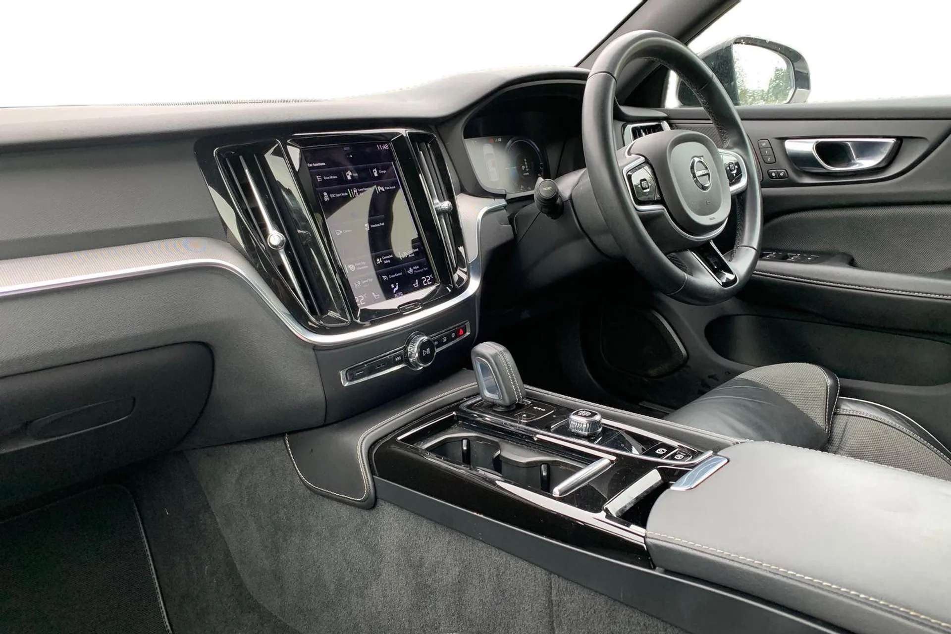 2021 VOLVO V60 2021 VOLVO V60