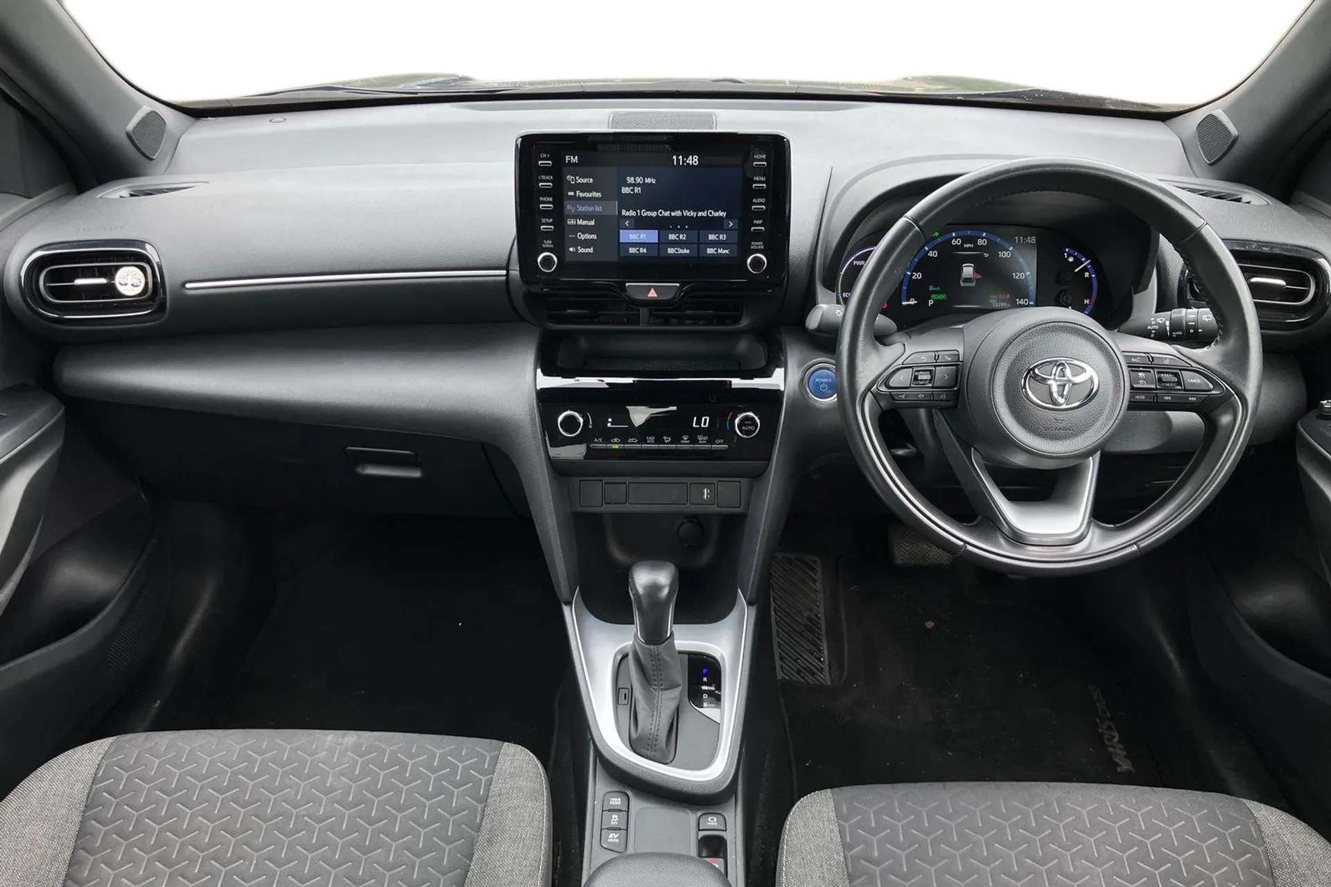 A 2023 TOYOTA YARIS CROSS 1.5 Hybrid Design 5dr CVT [8" Toyota touch 2 multimedia system with Smartphone integration, Pre-collision system enhanced with emergency steering assi A 2023 TOYOTA YARIS CROSS 1.5 Hybrid Design 5dr CVT [8" Toyota touch 2 multimedia system with Smartphone integration, Pre-collision system enhanced with emergency steering assi
