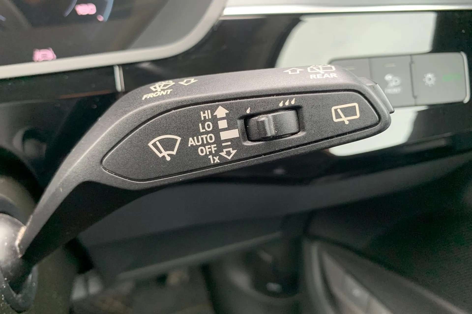 2021 AUDI E-TRON 2021 AUDI E-TRON