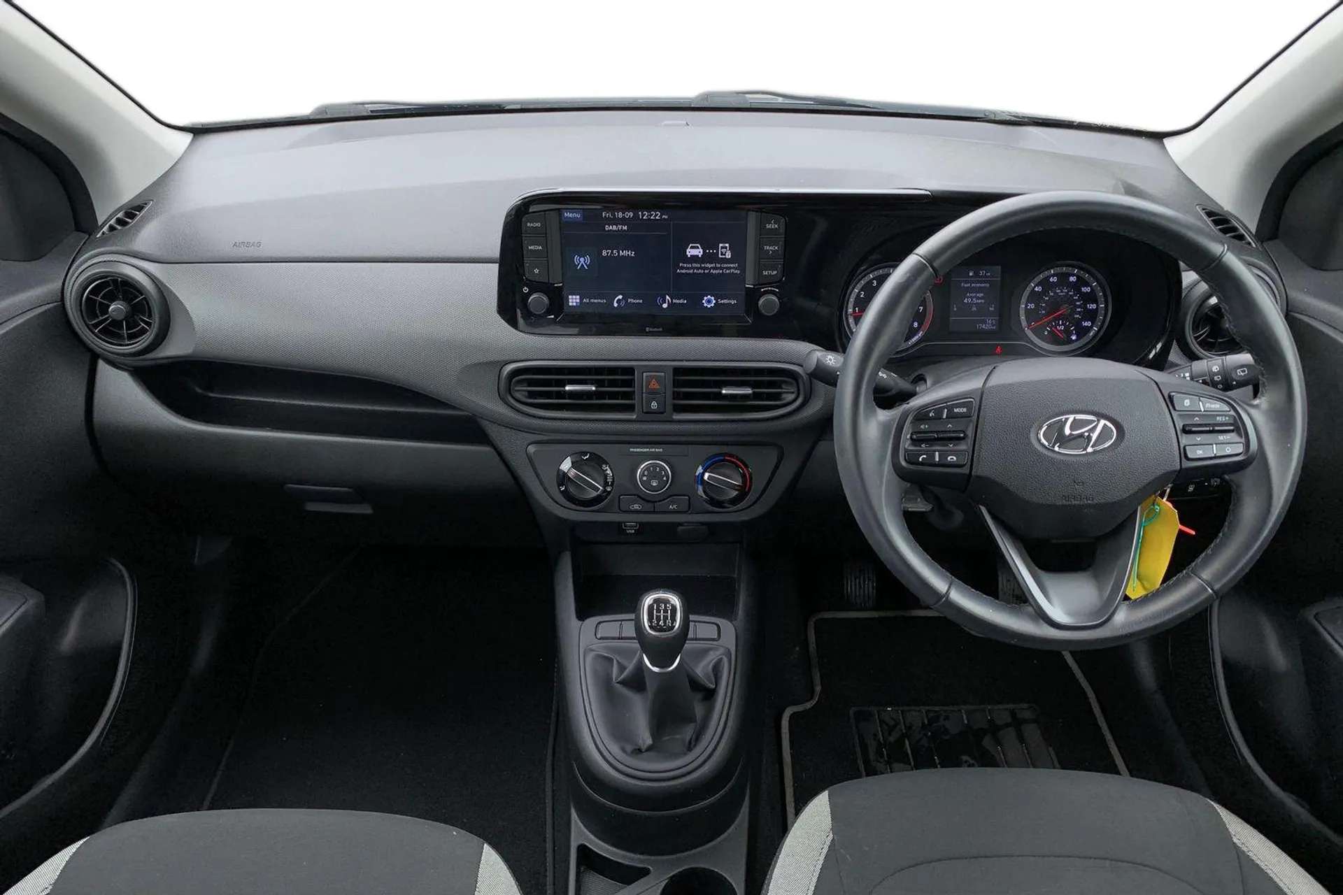 2023 HYUNDAI I10 2023 HYUNDAI I10