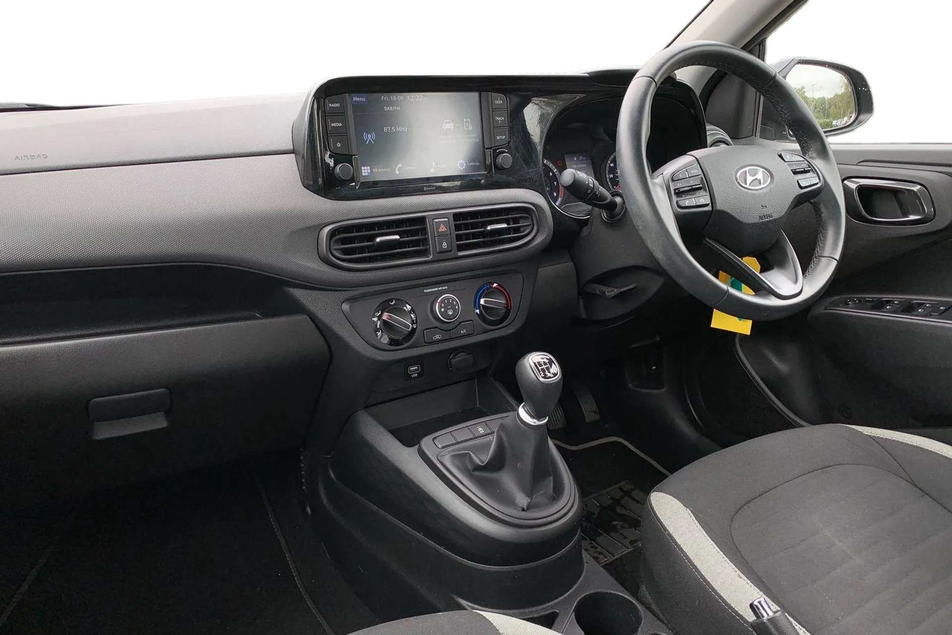 2023 HYUNDAI I10 2023 HYUNDAI I10
